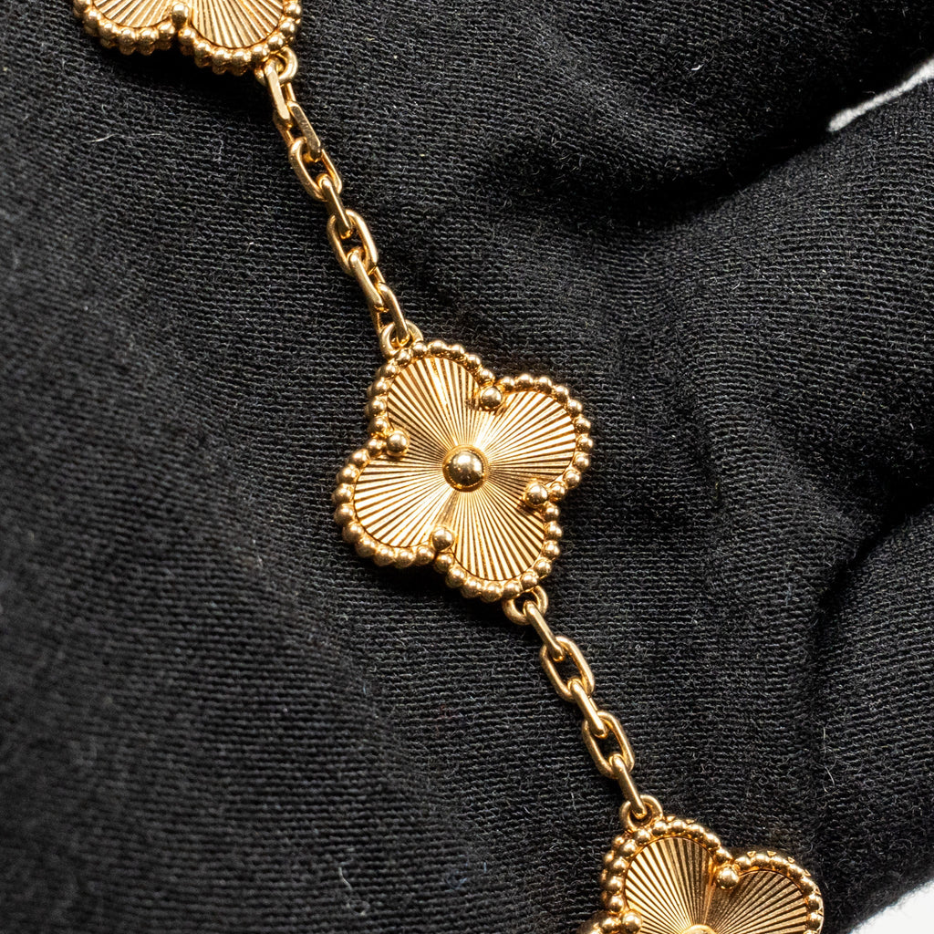 VAN CLEEF & ARPELS VINTAGE ALHAMBRA BRACELET 5 MOTIFS YELLOW GOLD