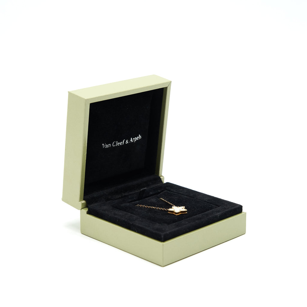 VAN CLEEF & ARPELS VINTAGE LUCKY STAR YELLOW GOLD WHITE MOTHER-OF-PEARL