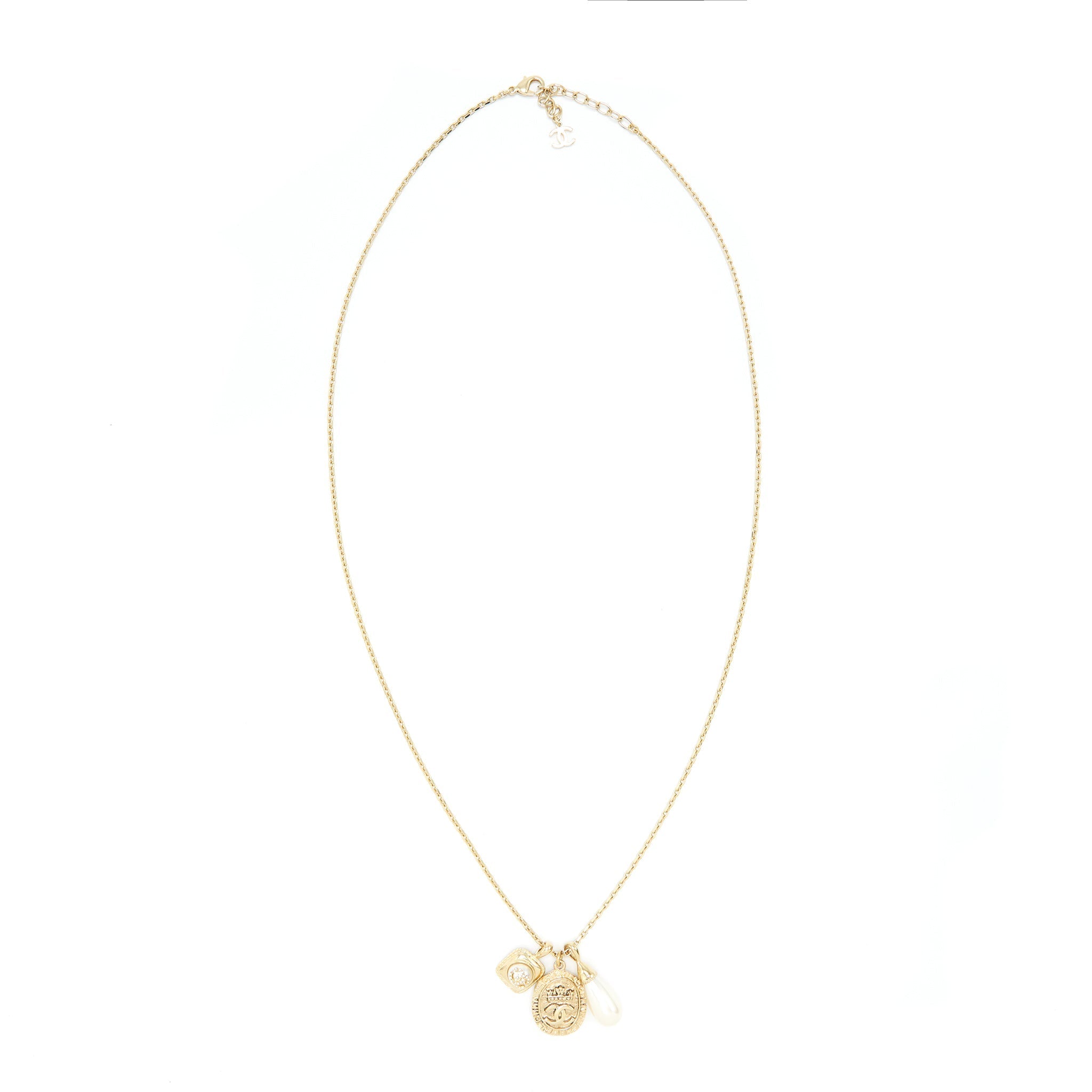 CHANEL 21A METAL PLATE AND CRYSTAL NECKLACE BRUSHED LGHW