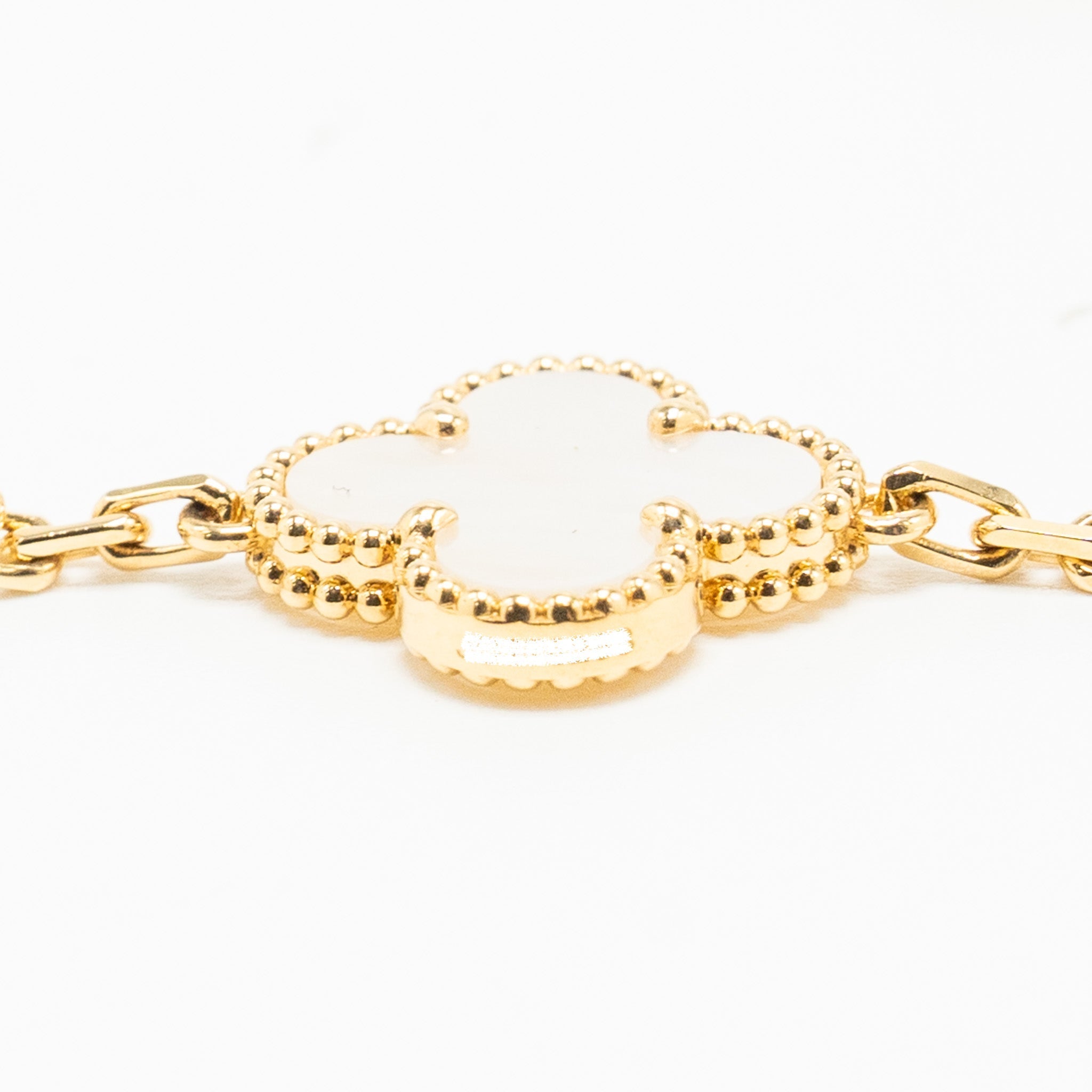 VAN CLEEF AND ARPELS VINTAGE ALHAMBRA 20-MOTIF LONG NECKLACE YELLO GOLD, WHITE MOTHER OF PEARL
