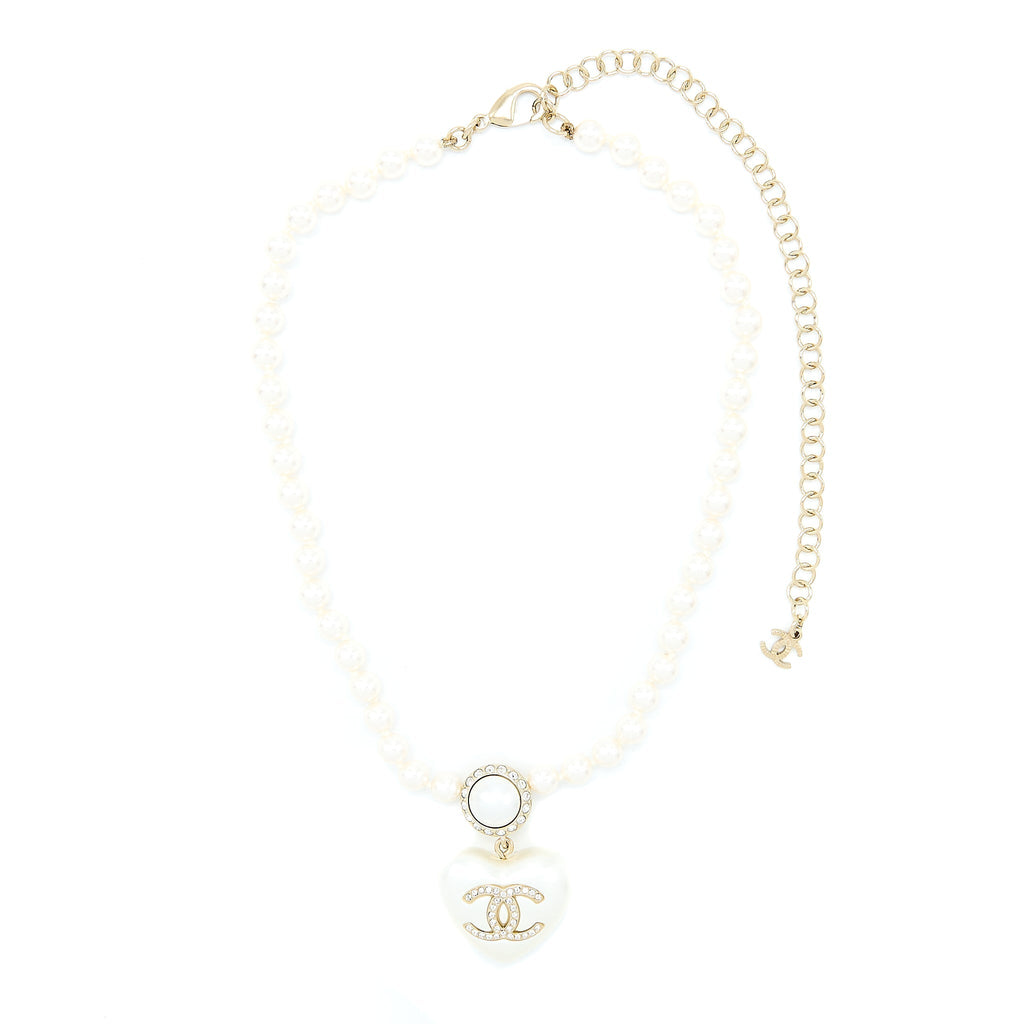 CHANEL CC LOGO HEART NECKLACE PEARL/CRYSTAL LIGHT GOLD TONE