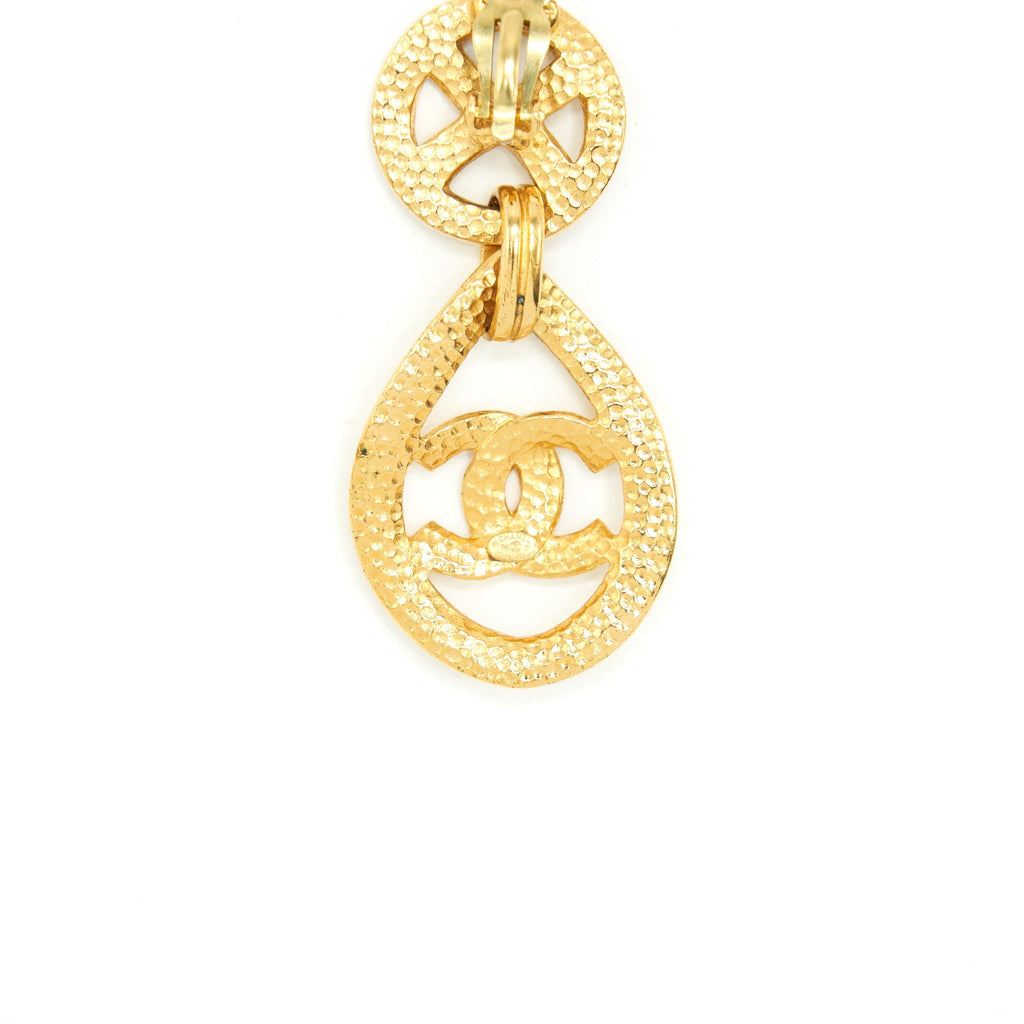 CHANEL VINTAGE DROP EARRING 24K GHW