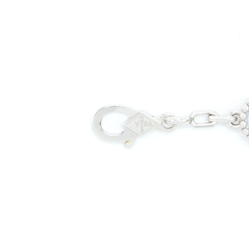 VAN CLEEF&ARPELS VINTAGE ALHAMBRA BRACELET, 5 MOTIFS 18K WHITE GOLD, CHALCEDONY