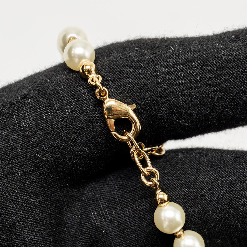 DIOR 30 MONTAIGNE BRACELET WHITE RESIN PEARLS GOLD TONE