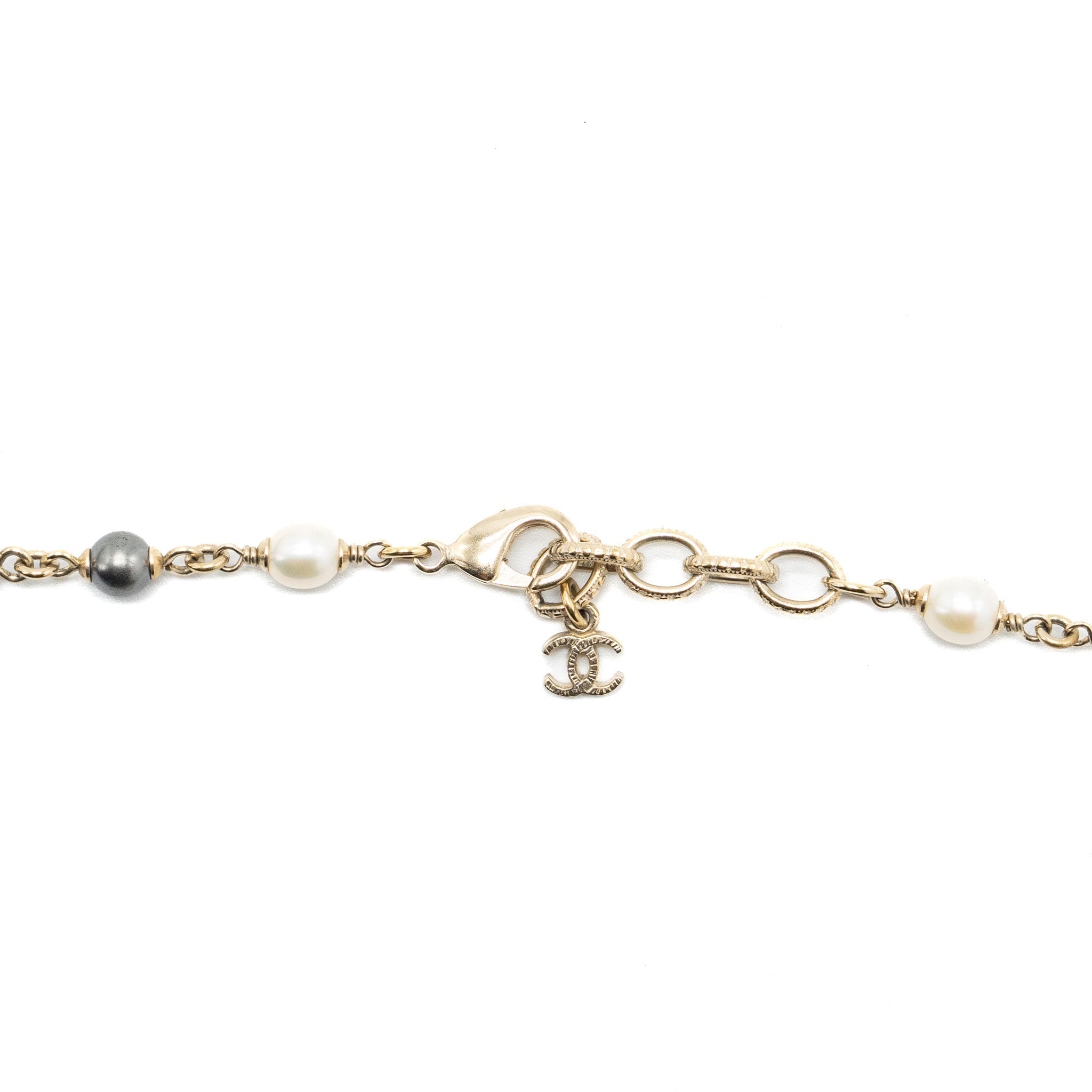 CHANEL CC LOGO LONG NECKLACE WITH PEARL LIGHT GOLD TONE