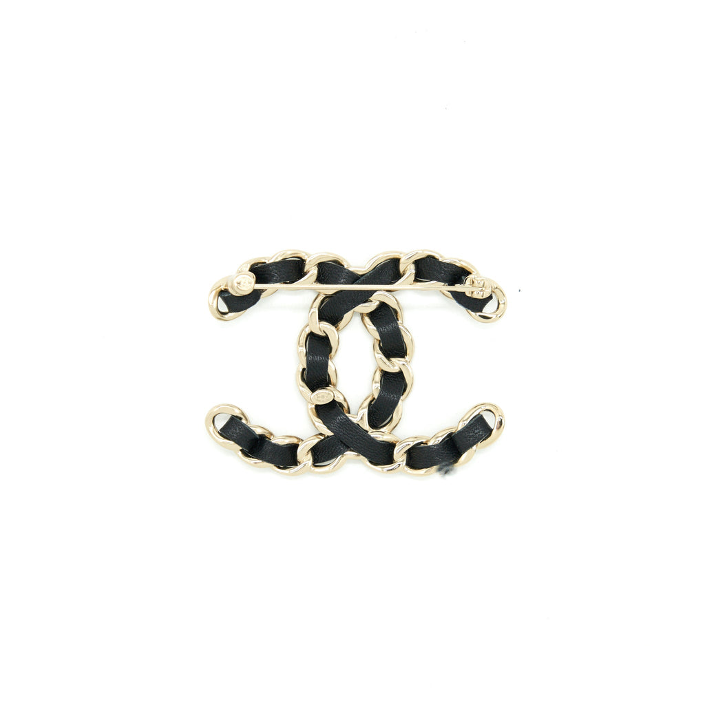 CHANEL CC LOGO LEATHER CHAIN BROOCH BLACK LGHW