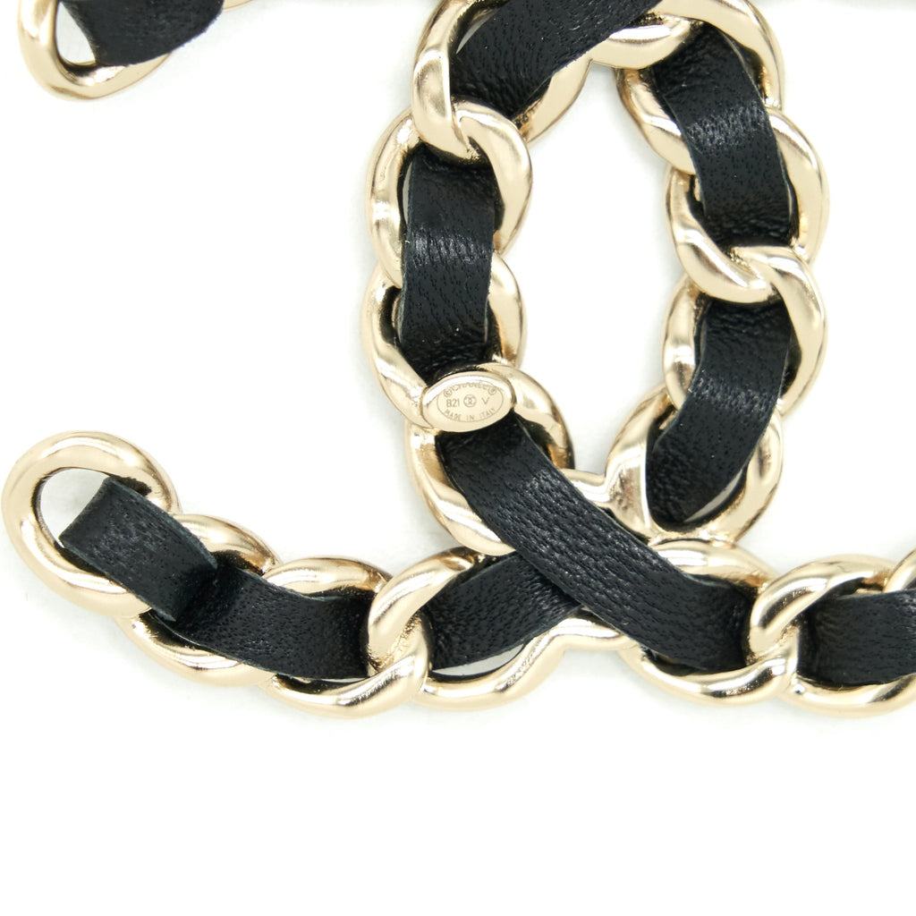 CHANEL CC LOGO LEATHER CHAIN BROOCH BLACK LGHW