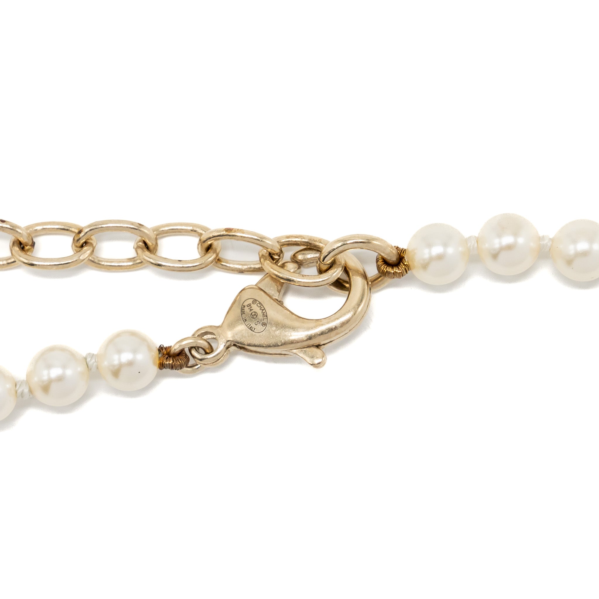 CHANEL PEARL LONG NECKLACE GOLD TONE