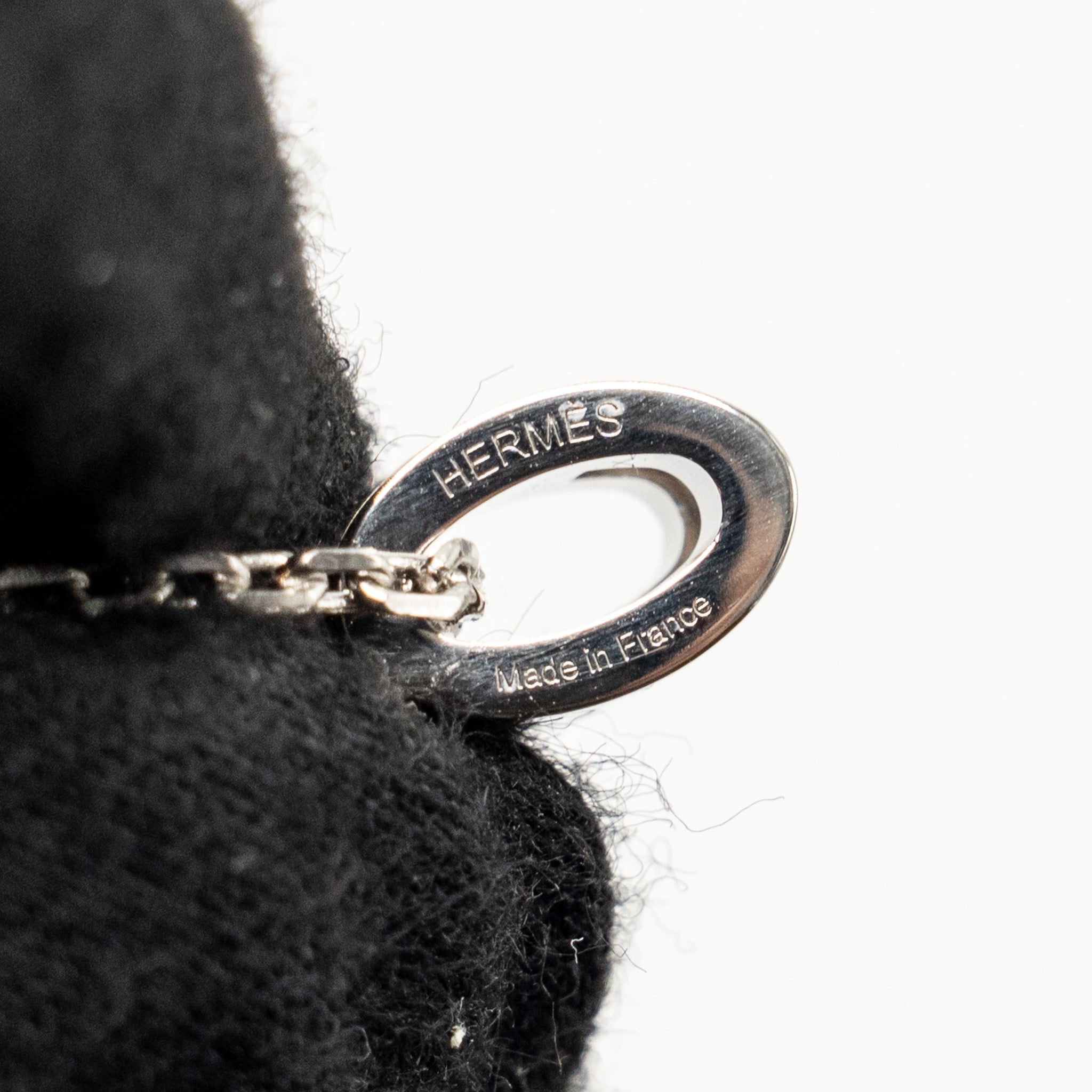 HERMES MINI POP H PENDANT BLACK SHW