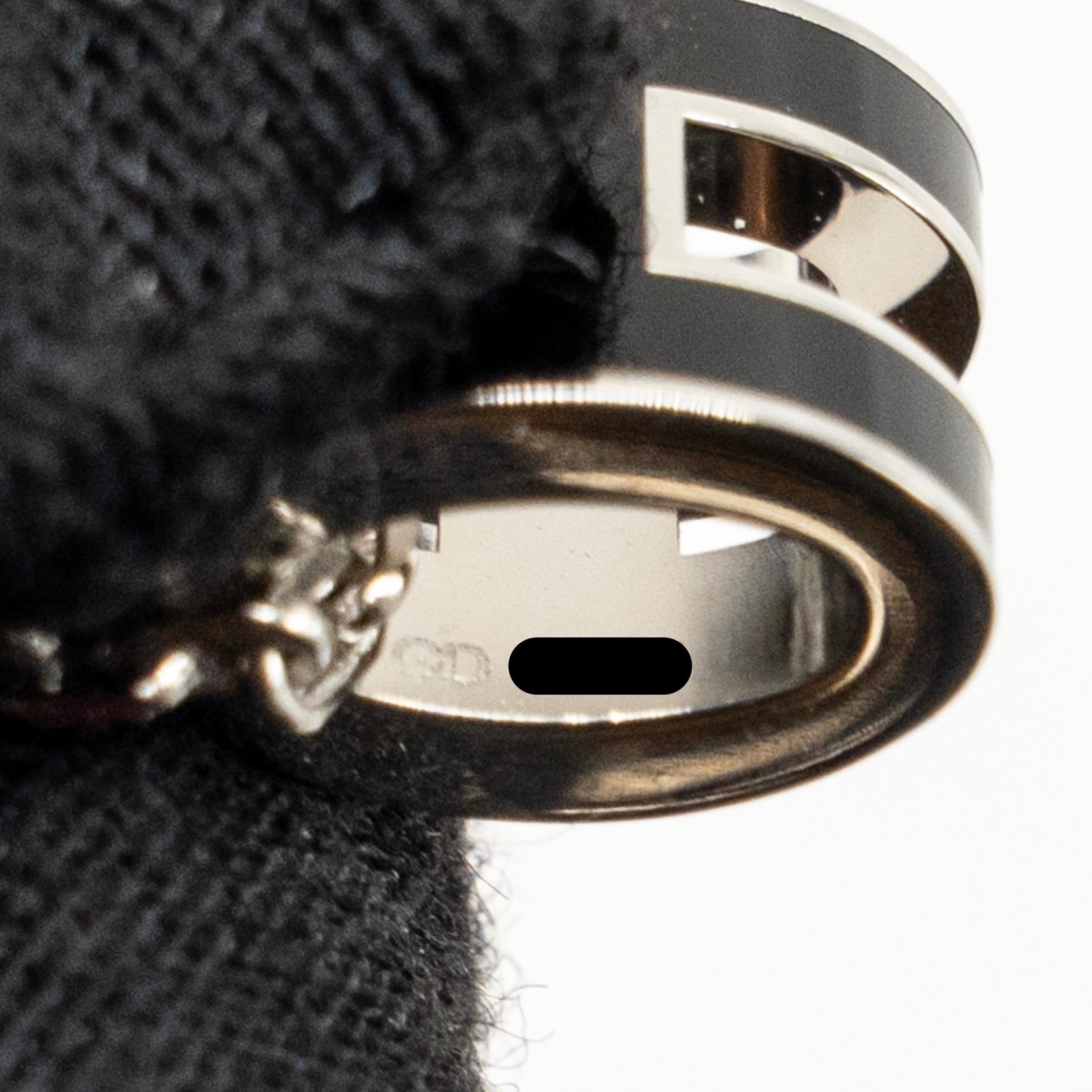 HERMES MINI POP H PENDANT BLACK SHW
