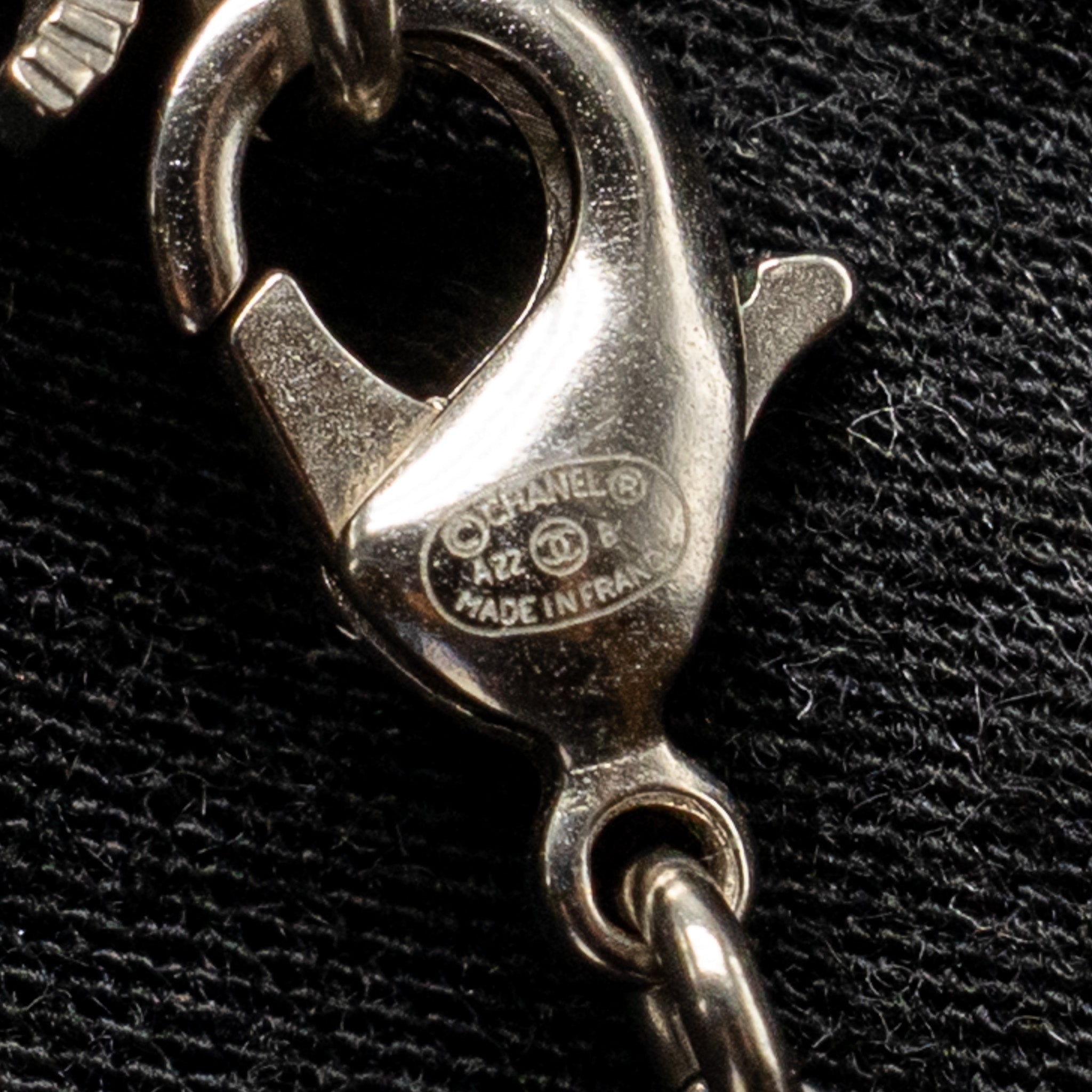 CHANEL NO.5 PERFUME BOTTLE NECKLACE CRYSTAL/LEATHER LIGHT GOLD TONE