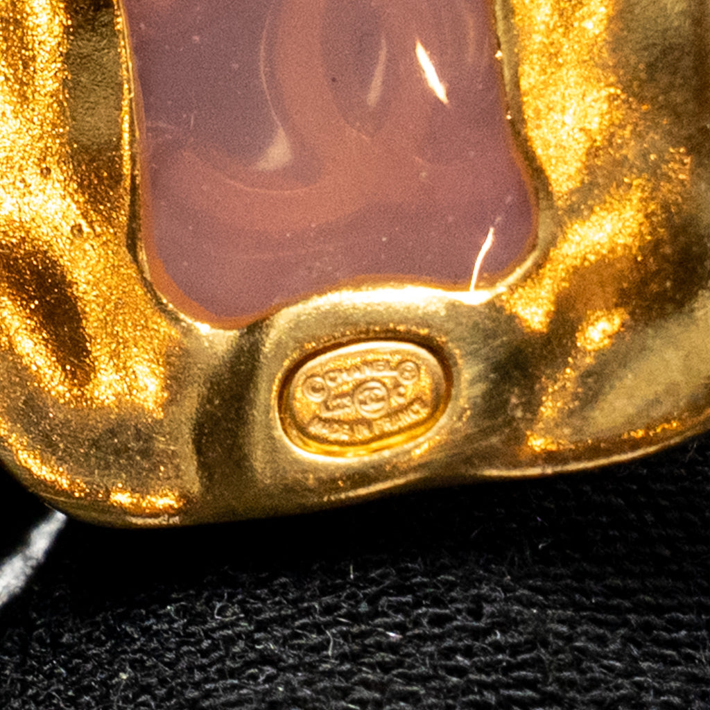 CHANEL PINK RESIN SQUARE CC EARRINGS GOLD TONE