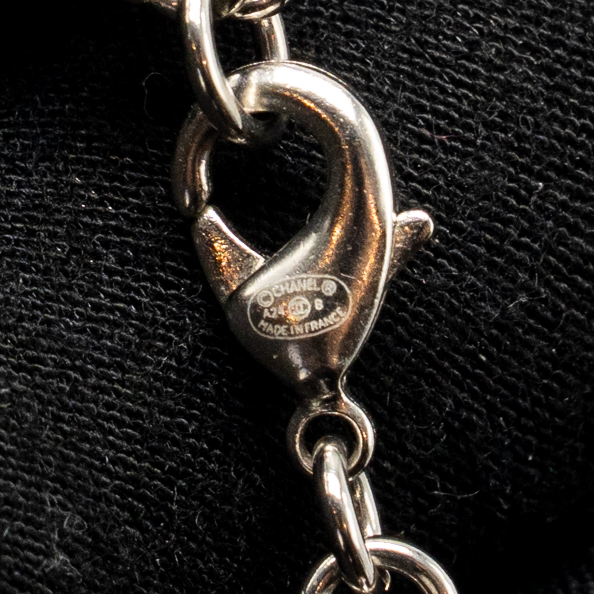 CHANEL MINI CC LOGO 7 MOTIF NECKLACE SILVER TONE