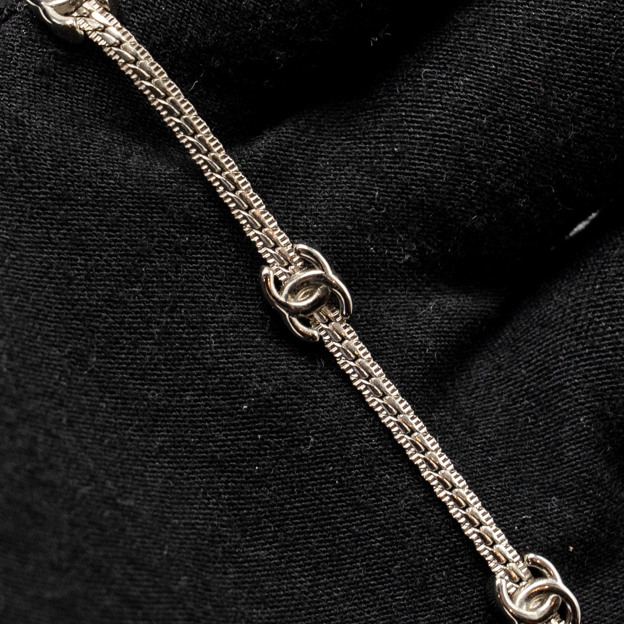 CHANEL MINI CC LOGO 7 MOTIF NECKLACE SILVER TONE