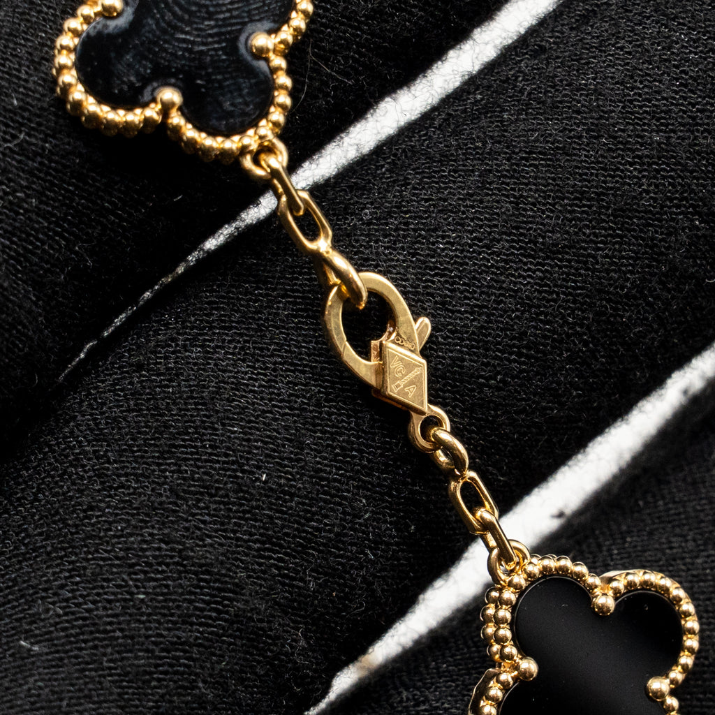 VAN CLEEF & ARPELS VINTAGE ALHAMBRA 5-MOTIF BRACELET YELLOW GOLD, ONYX