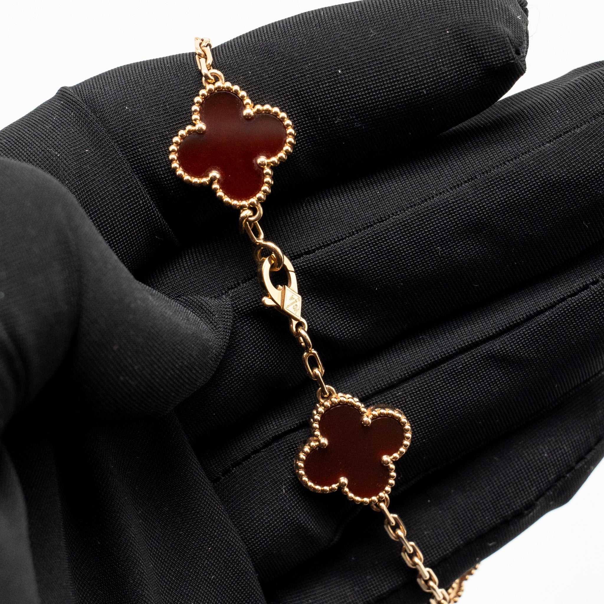 VAN CLEEF & ARPELS VINTAGE ALHAMBRA BRACELET 5 MOTIFS ROSE GOLD, CARNELIAN