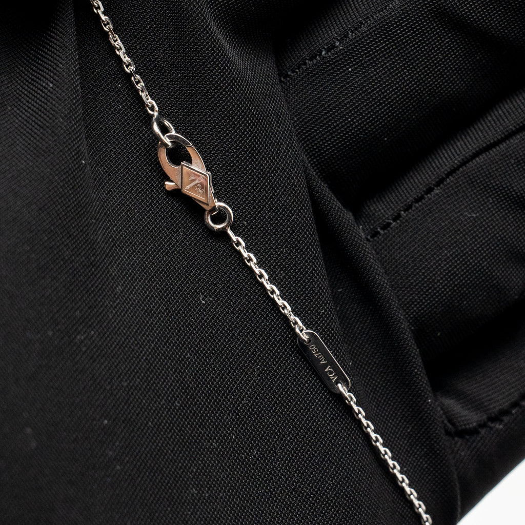 VAN CLEEF & ARPELS SWEET ALHAMBRA PENDANT WHITE GOLD DIAMONDS