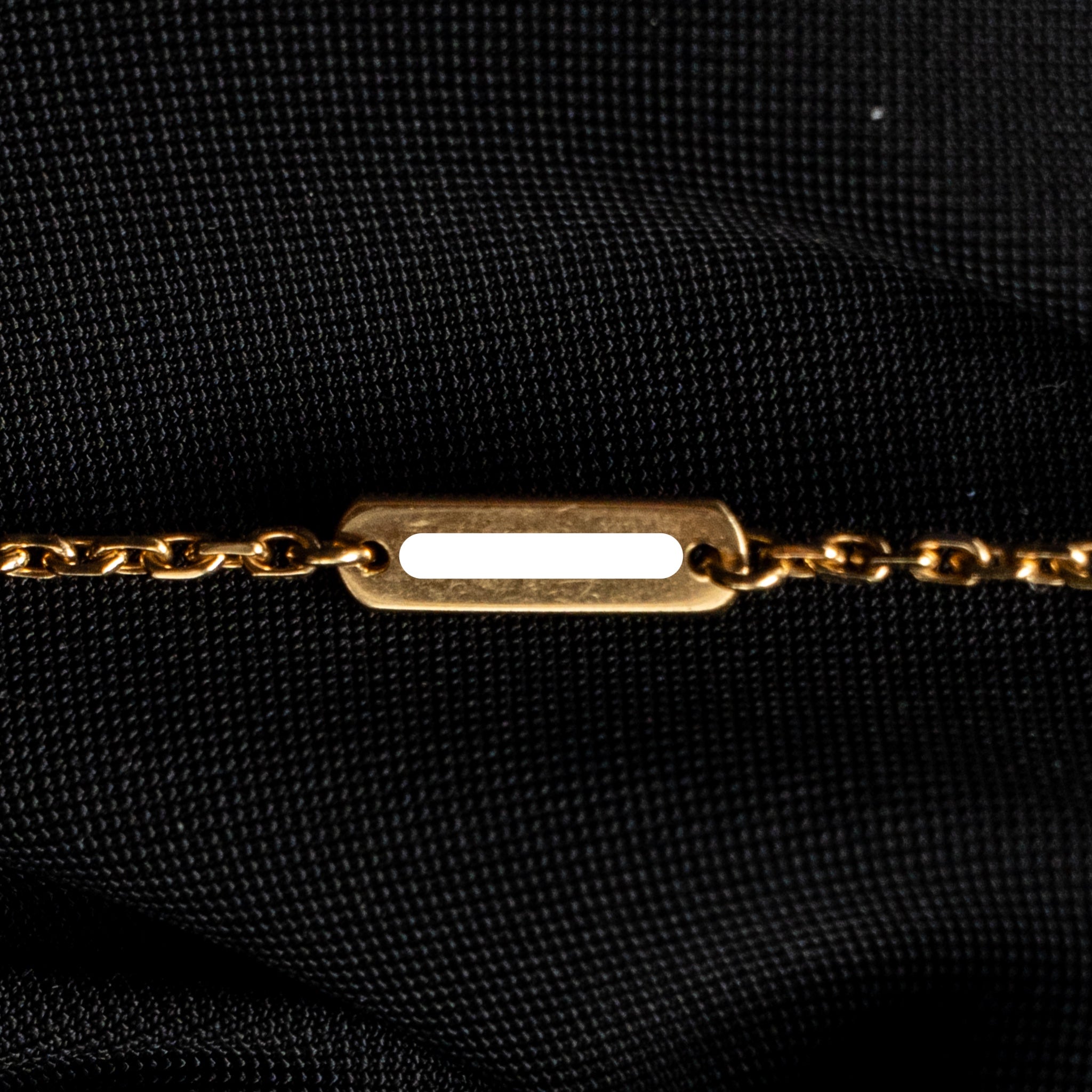 VAN CLEEF & ARPELS VINTAGE ALHAMBRA PENDANT YELLOW GOLD, ONYX