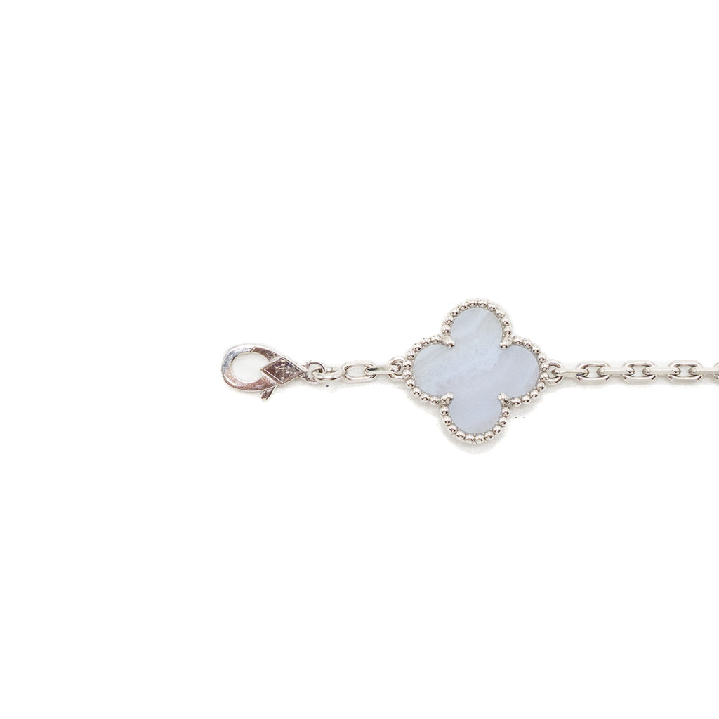 VAN CLEEF&ARPELS VINTAGE ALHAMBRA BRACELET, 5 MOTIFS 18K WHITE GOLD, CHALCEDONY