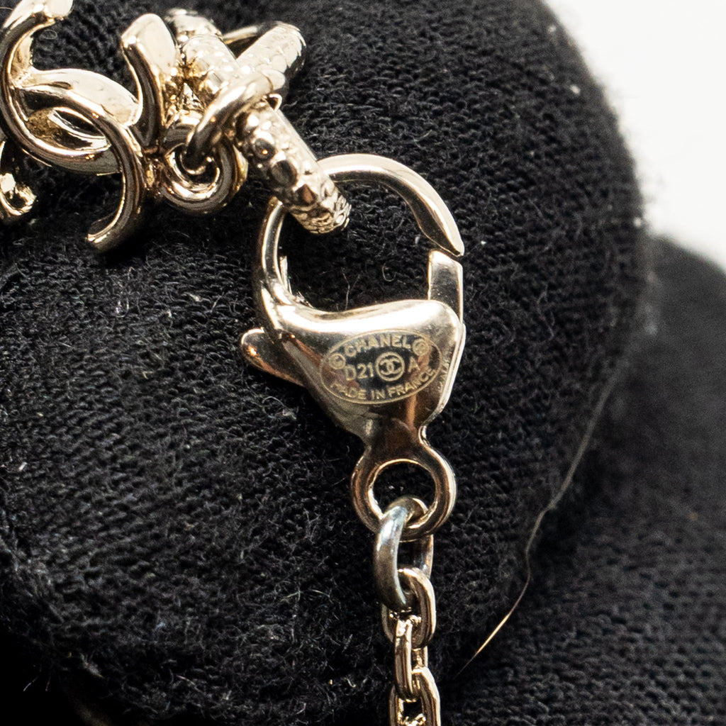 CHANEL 21A CC HEART NECKLACE CRYSTAL BLACK/WHITE LIGHT GOLD TONE