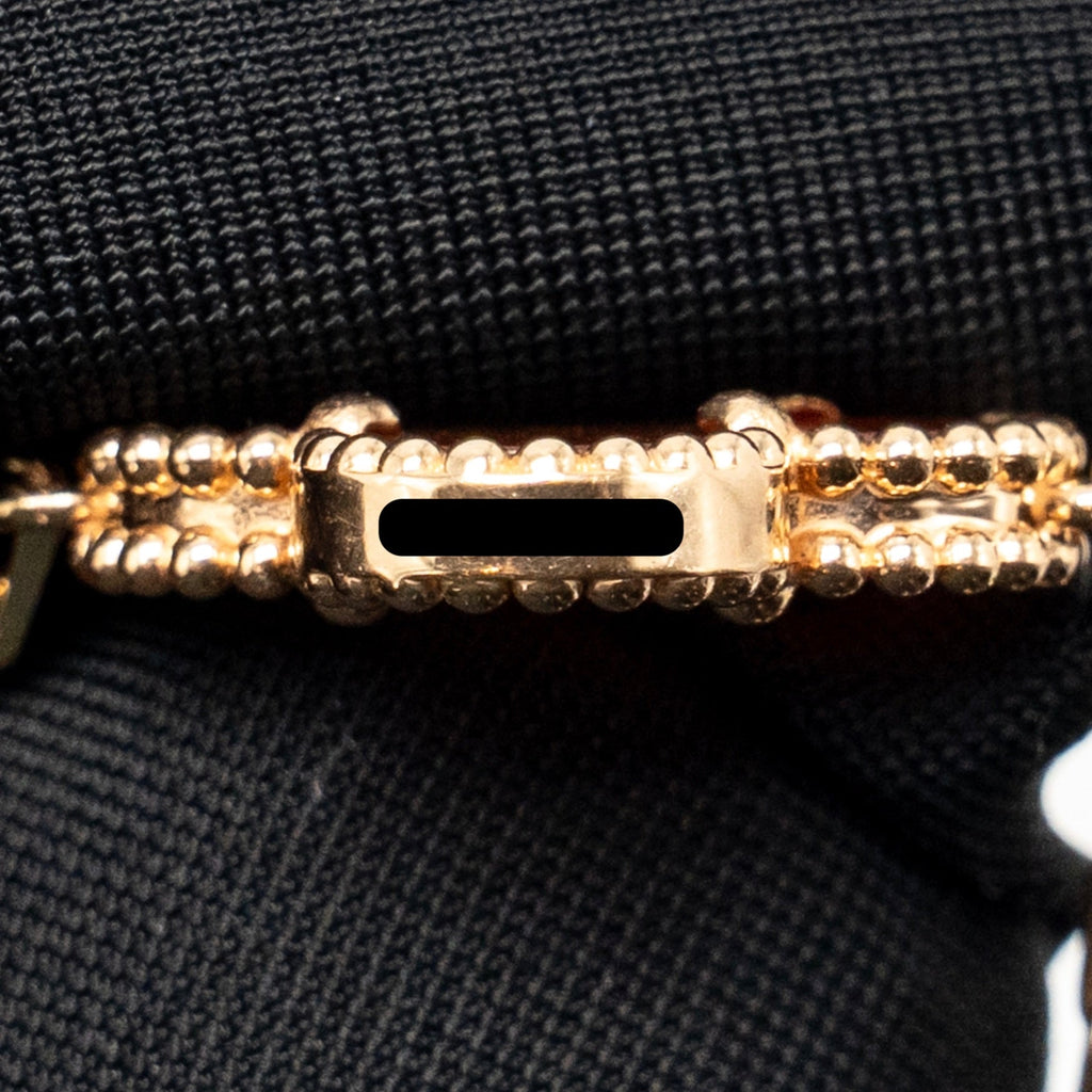 VAN CLEEF & ARPELS VINTAGE ALHAMBRA BRACELET, 5 MOTIFS, GUILLOCHE, ROSE GOLD, CARNELIAN