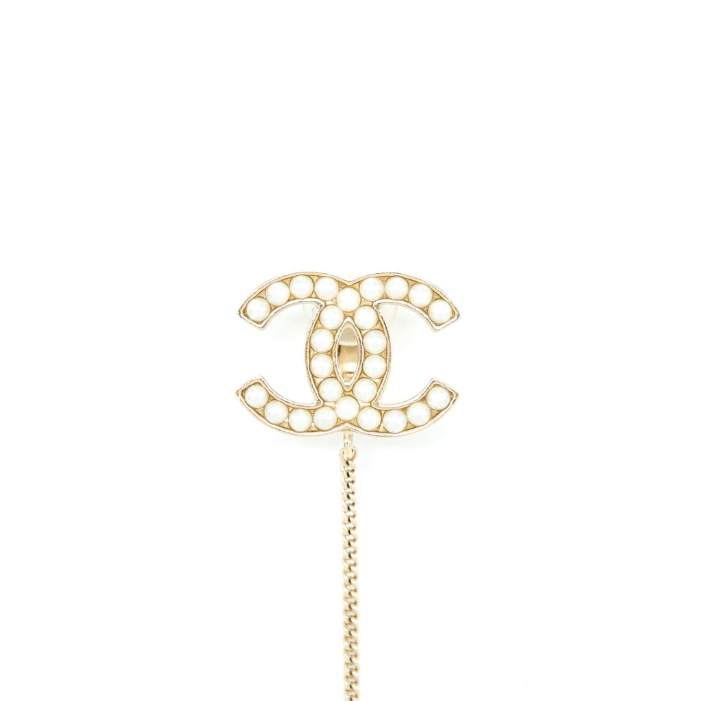 CHANEL PEARL CC LOGO EAR CLIP