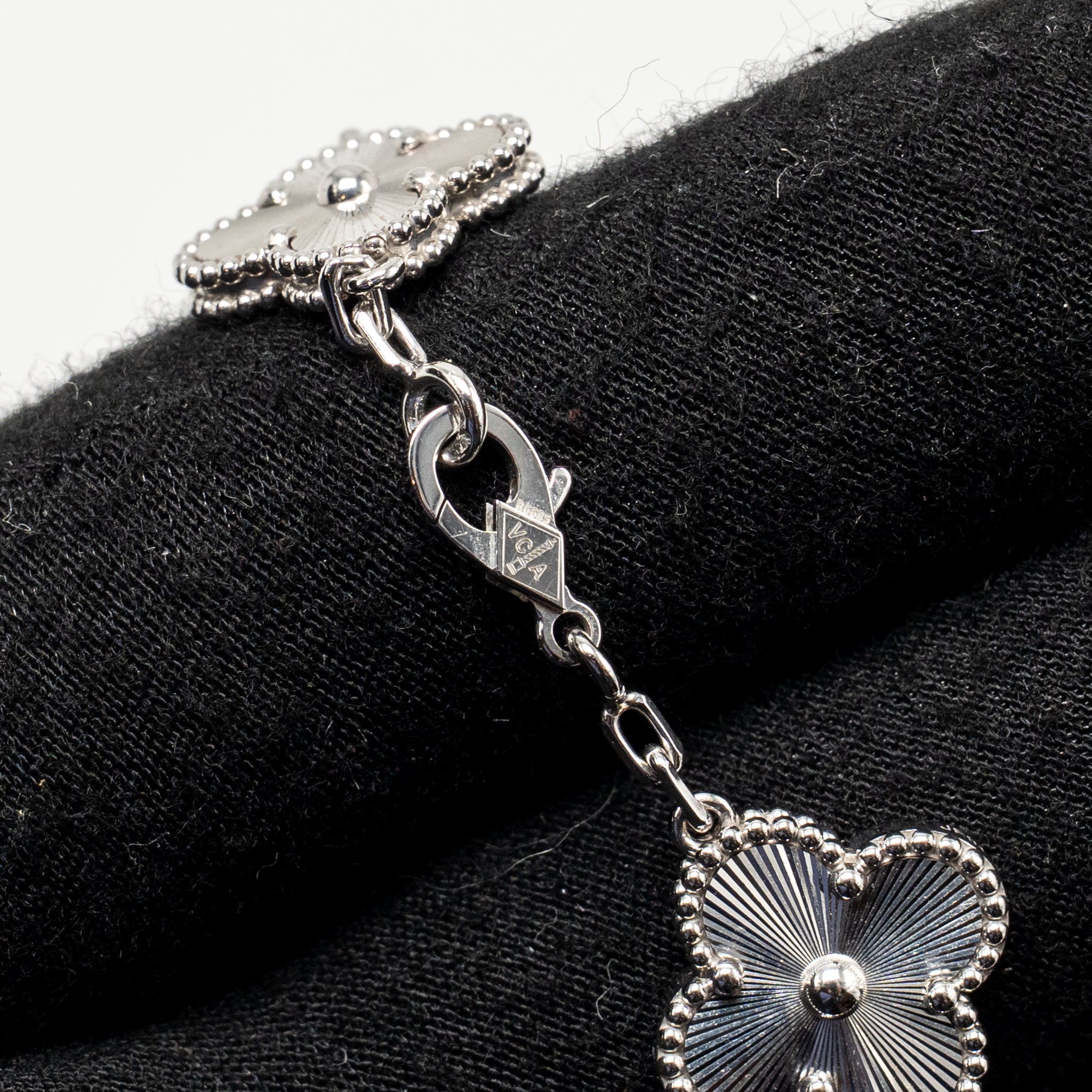 VAN CLEEF & ARPELS VINTAGE ALHAMBRA BRACELET 5 MOTIFS GUILLOCHE WHITE GOLD