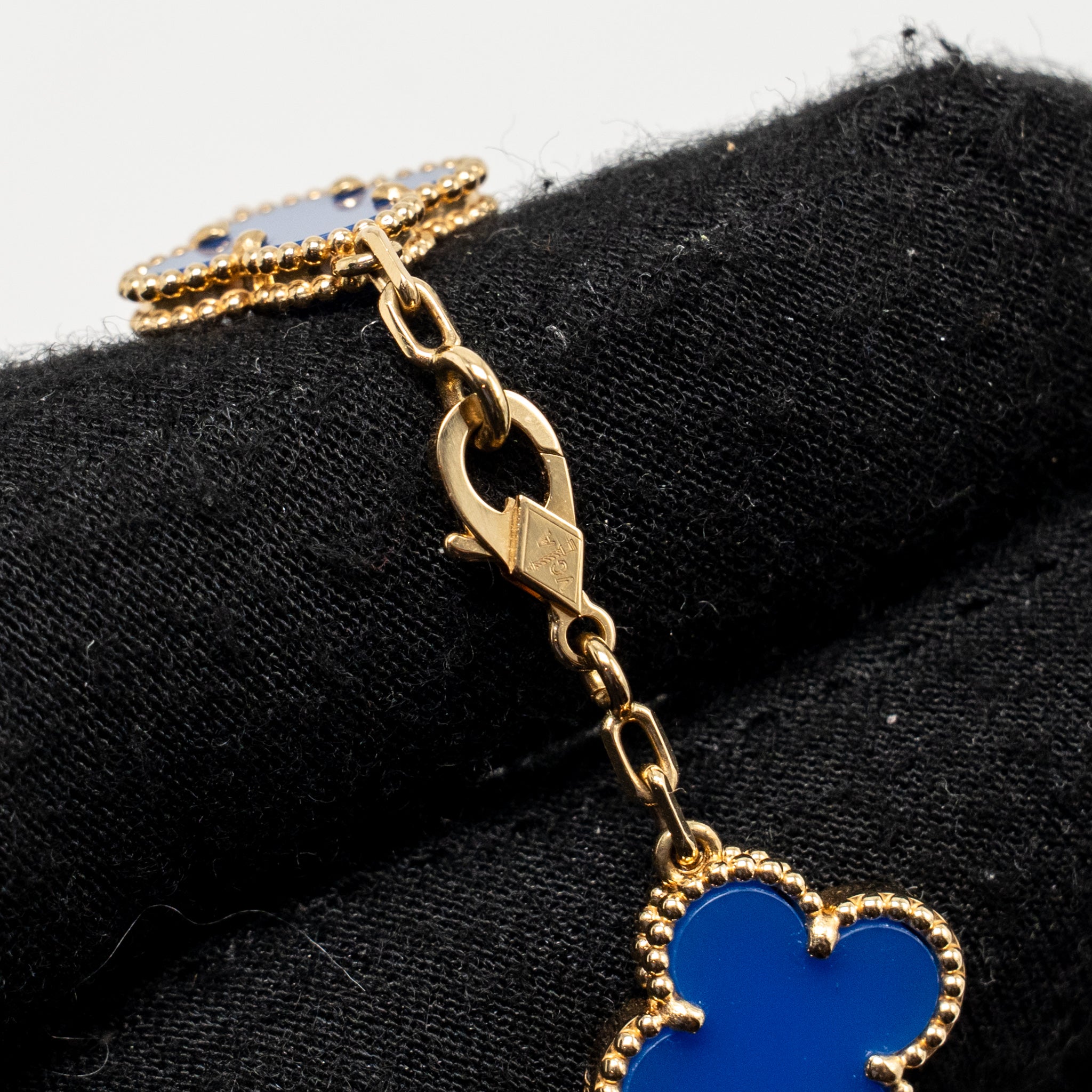 VAN CLEEF & ARPELS VINTAGE ALHAMBRA BRACELET 5 MOTIFS AGATE YELLOW GOLD