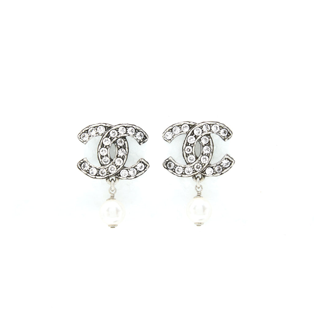 CHANEL CRYSTAL CC EARRINGS WITH DROPPING PEARL SHW