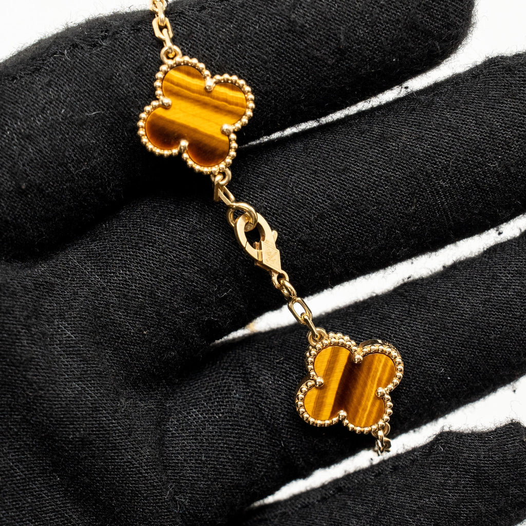 VAN CLEEF & ARPELS VINTAGE ALHAMBRA BRACELET, 5 MOTIFS TIGER EYE YELLOW GOLD
