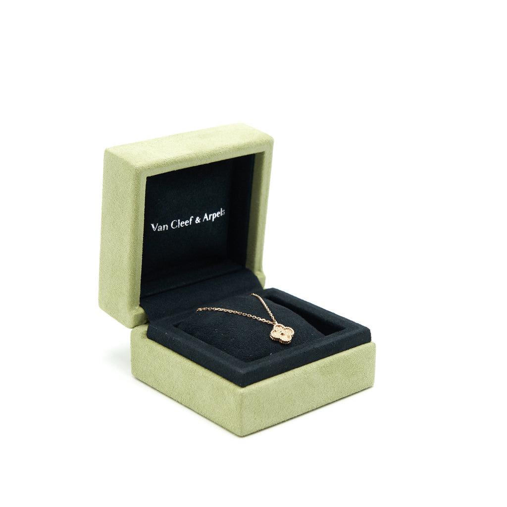 VAN CLEEF & ARPLES SWEET ALHAMBRA 18K ROSE GOLD PENDANT