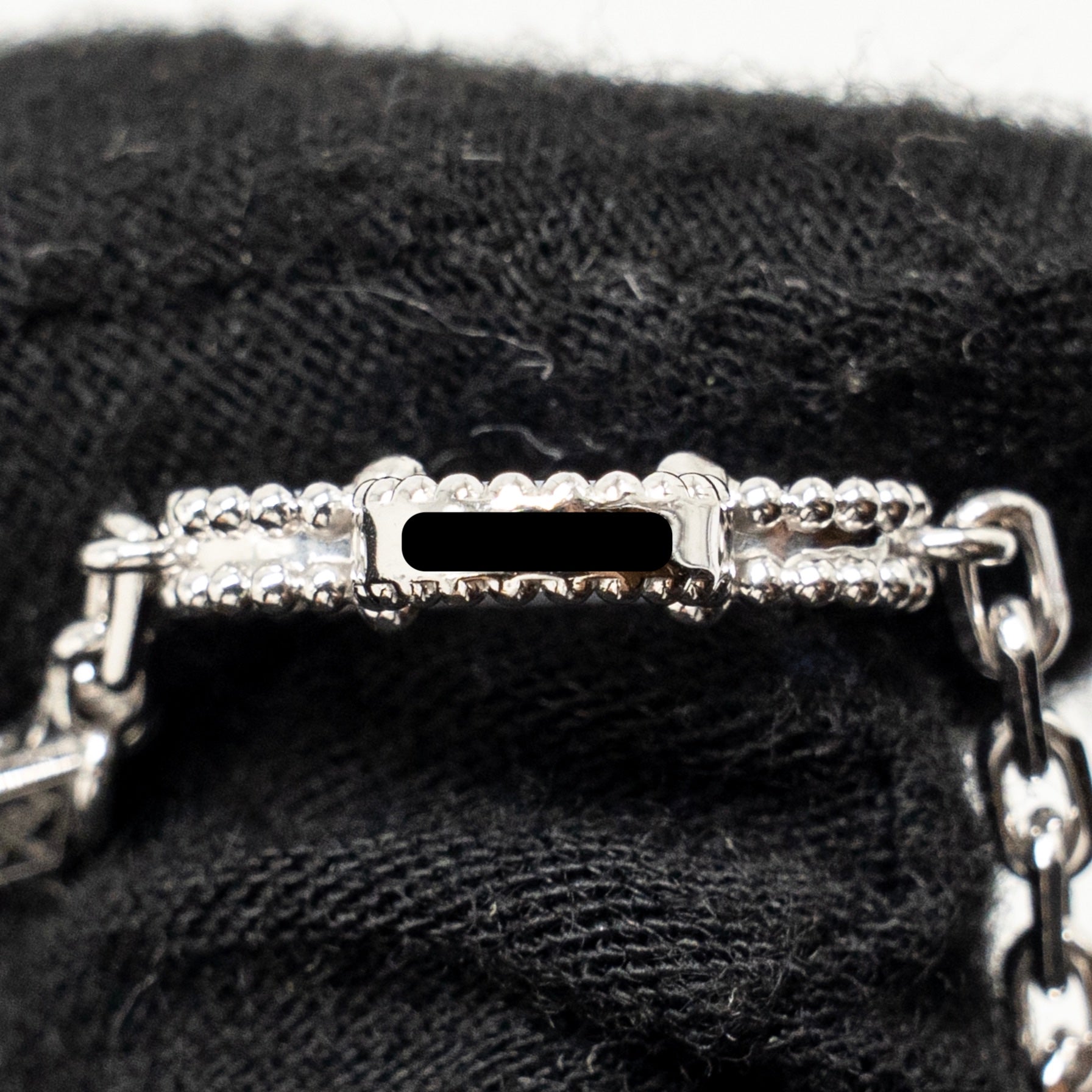 VAN CLEEF & ARPELS VINTAGE ALHAMBRA BRACELET, 5 MOTIFS CHALCEDONY WHITE GOLD