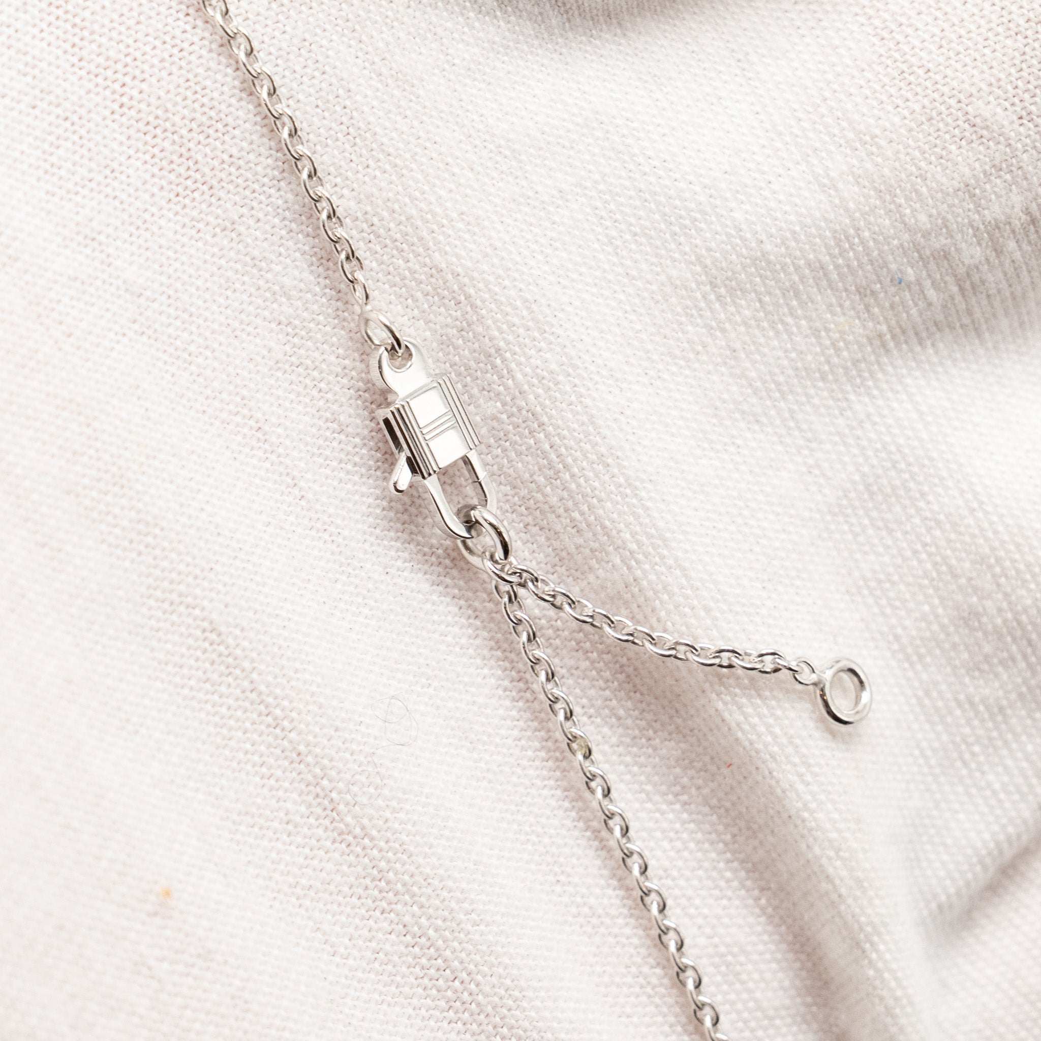 HERMES AMULETTES BIRKIN PENDANT WHITE GOLD/DIAMONDS