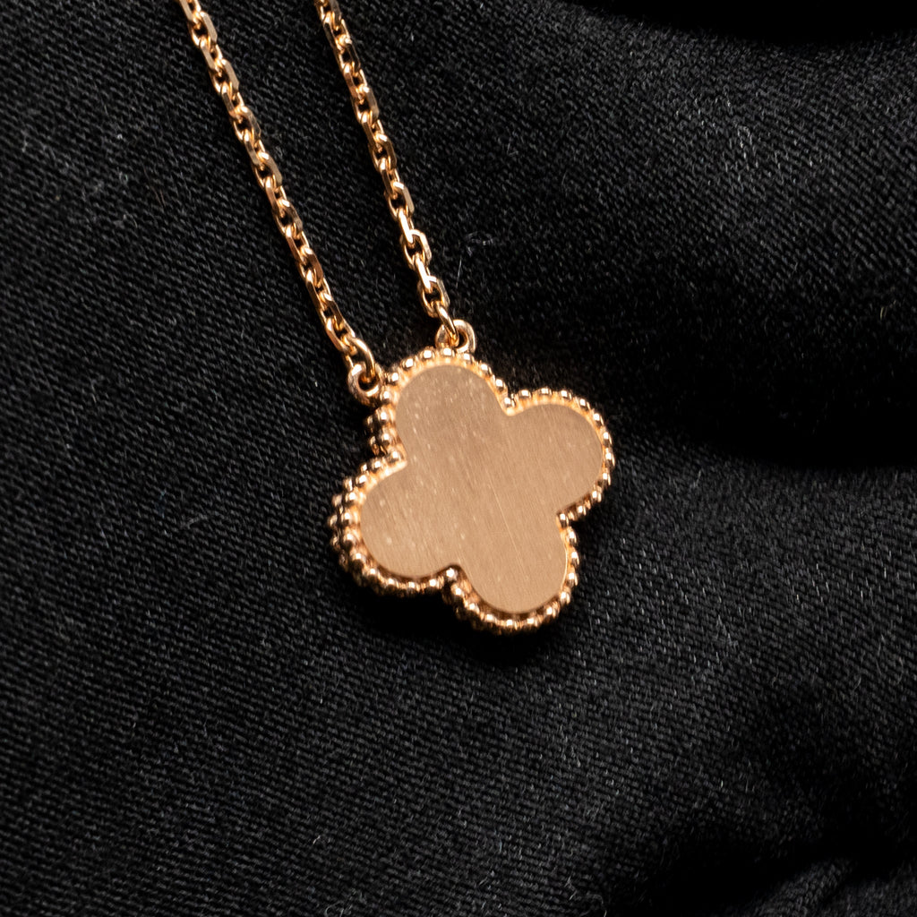 VAN CLEEF & ARPELS 2021 HOLIDAY PENDANT RHODONITE ROSE GOLD WITH DIAMOND