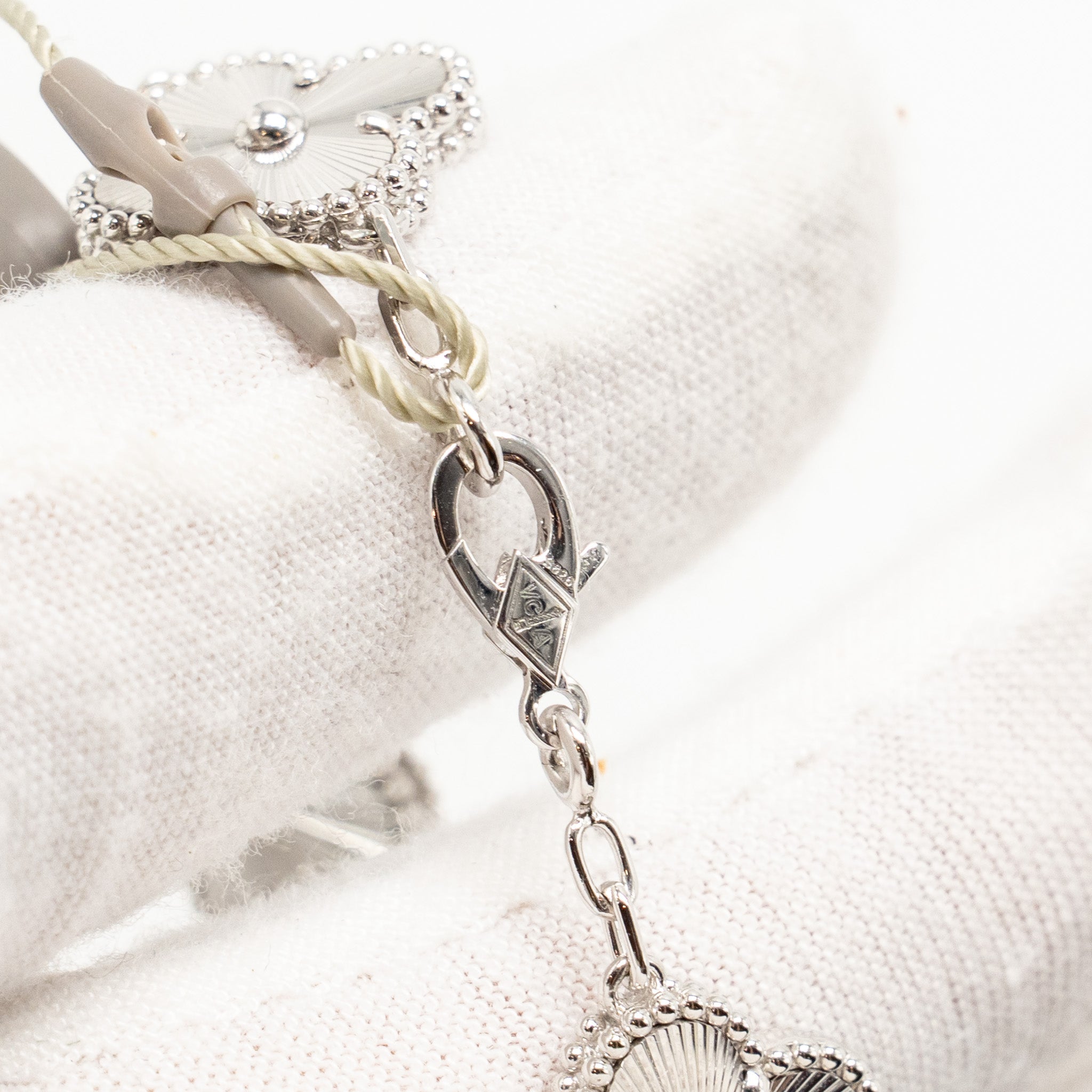 VAN CLEEF & ARPELS VINTAGE ALHAMBRA BRACELET 5 MOTIFS WHITE GOLD