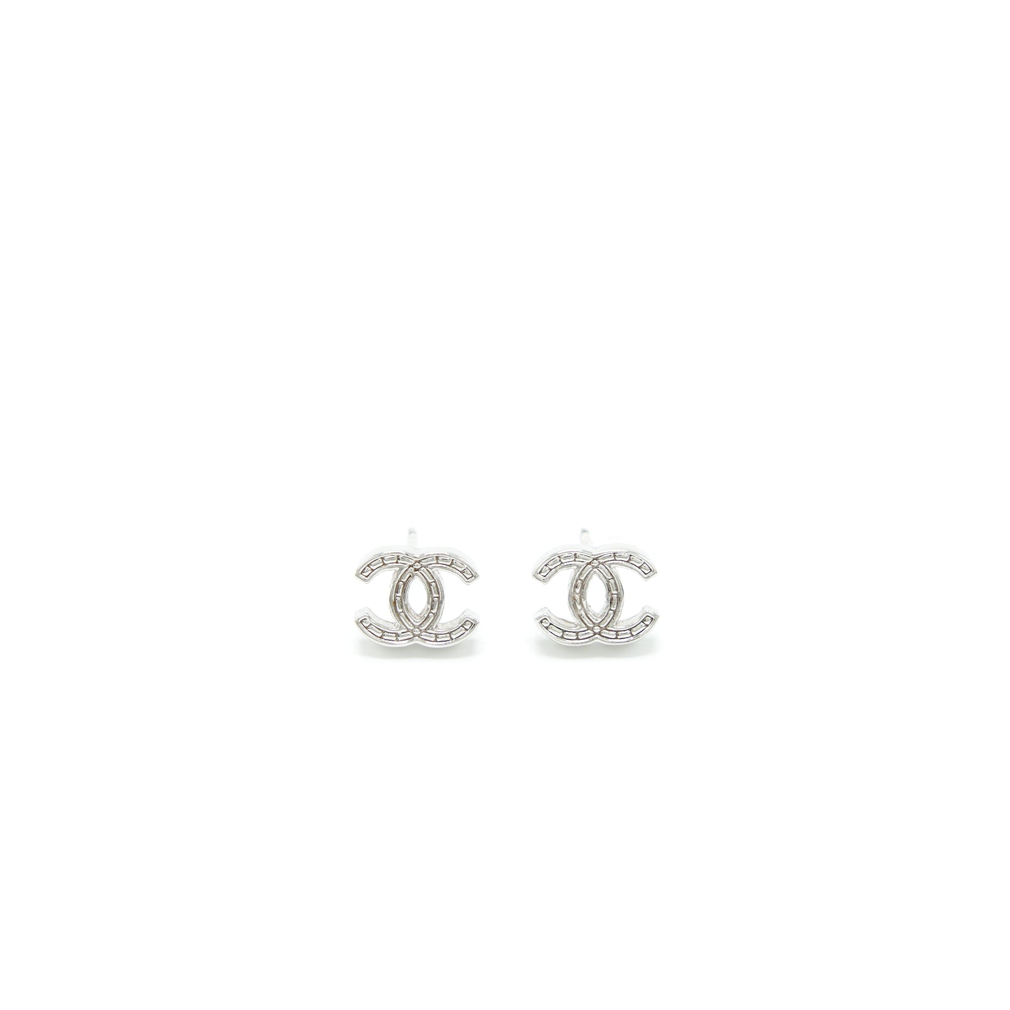 CHANEL CC LOGO NECKLACE/EARRINGS SHW(SELL IN A SET)