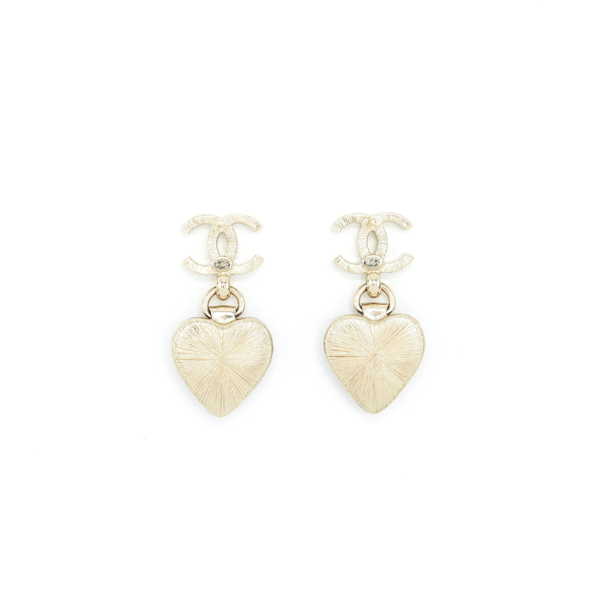 CHANEL CC LOGO AND HEART EARRINGS RED AND LIGHT GOLD TONE