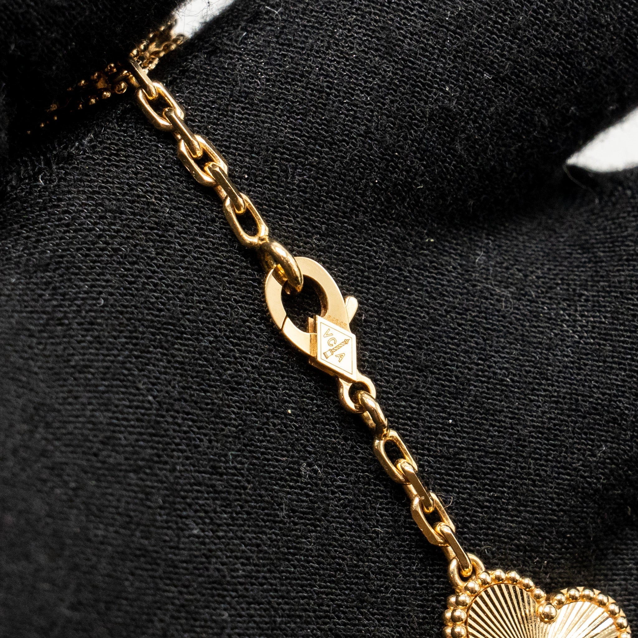 VAN CLEEF & ARPELS VINTAGE ALHAMBRA NECKLACE 10 MOTIFS, YELLOW GOLD