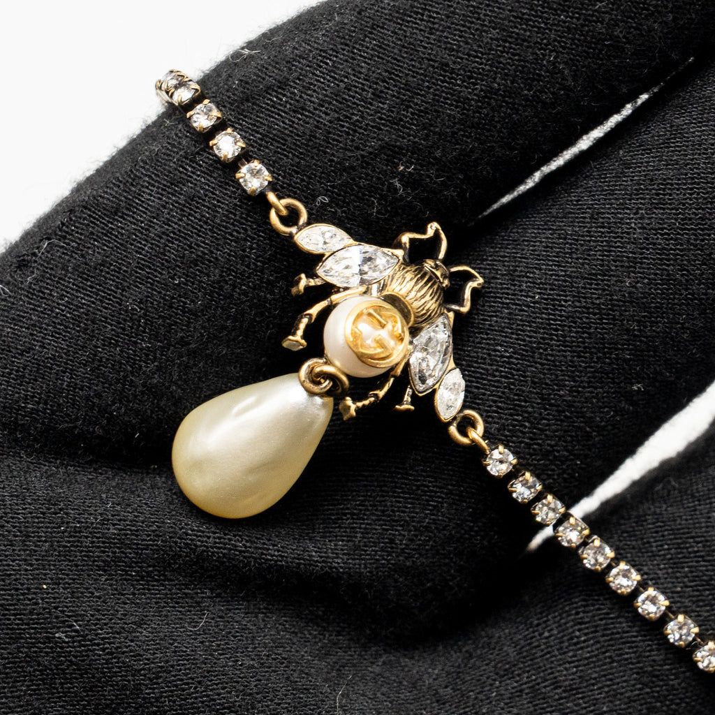 GUCCI BEE NECKLACE AND BRACELET CRYSTAL/PEARL GOLD TONE (SELL IN A SET)
