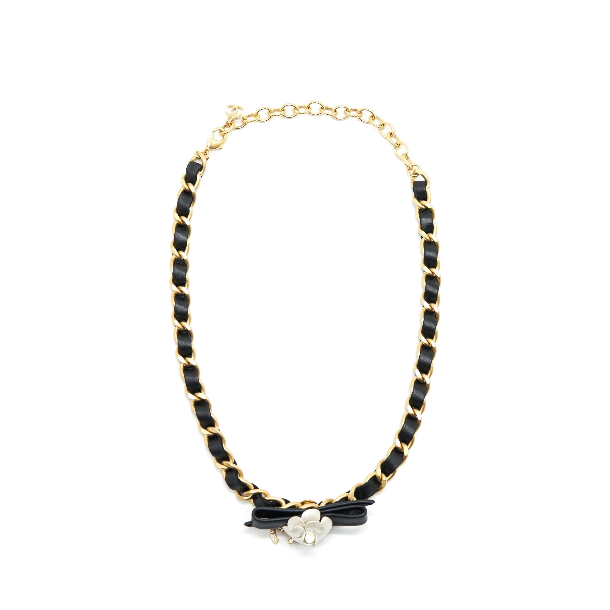 CHANEL CHAIN NECKLACE WITH CC LOGO AND CAMELLIAS
