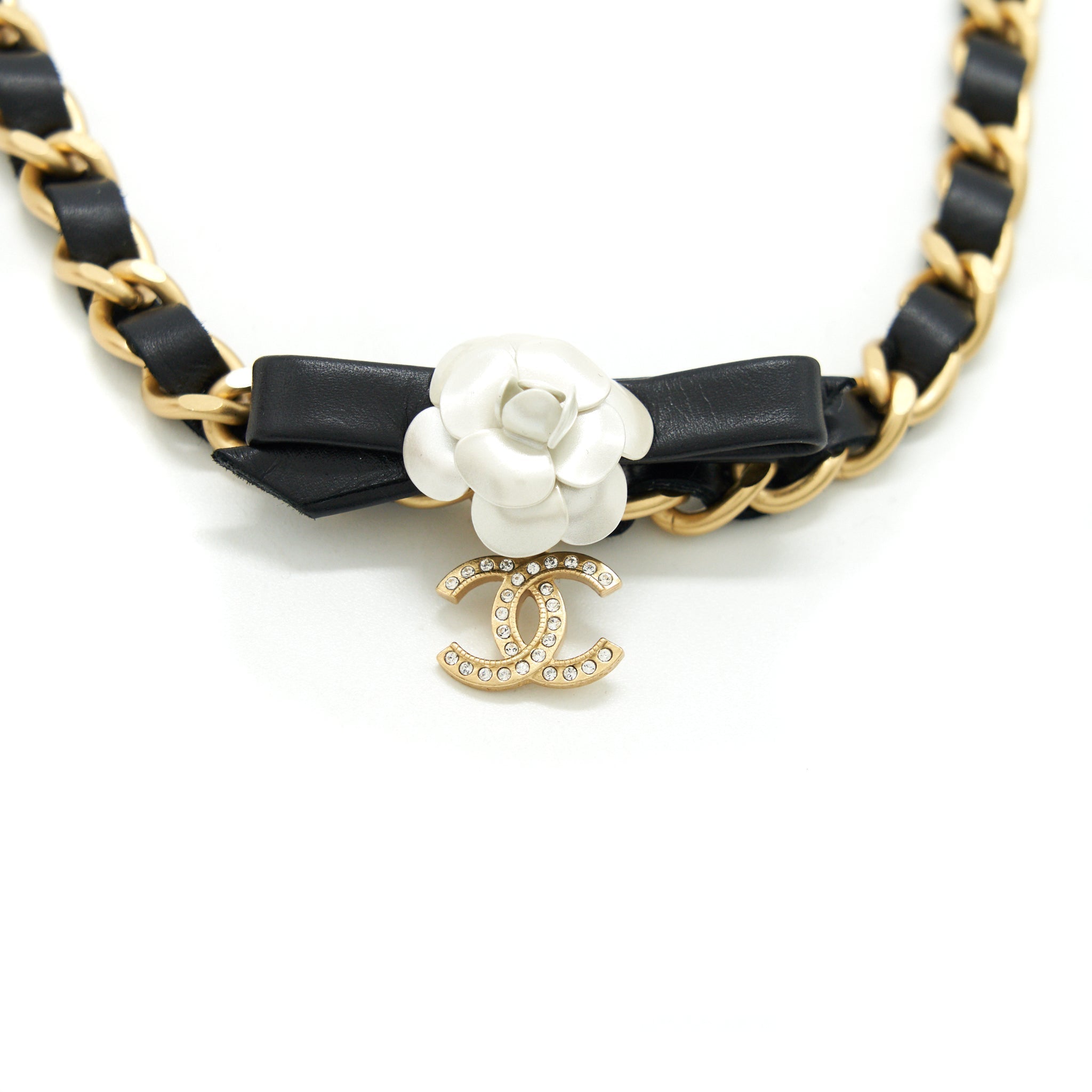 CHANEL CHAIN NECKLACE WITH CC LOGO AND CAMELLIAS