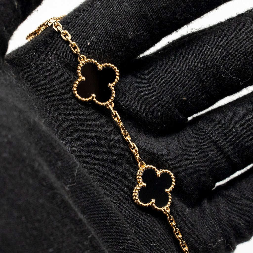 VAN CLEEF & ARPELS ALHAMBRA BRACELET 5 MOTIFS ONYX YELLOW GOLD