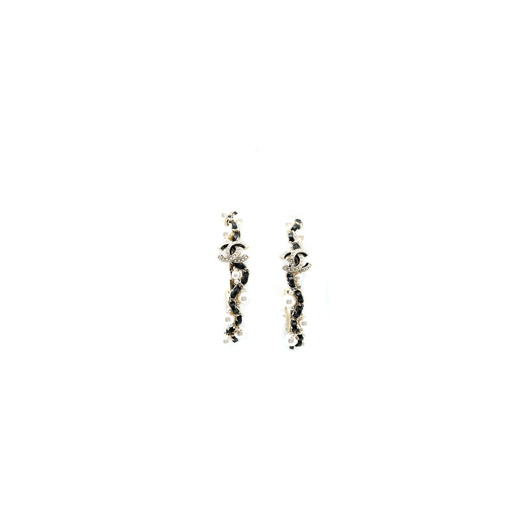 CHANEL CC LOGO HOOP EARRINGS LEATHER CHAIN/PEARL/LIGHT GOLD TONE