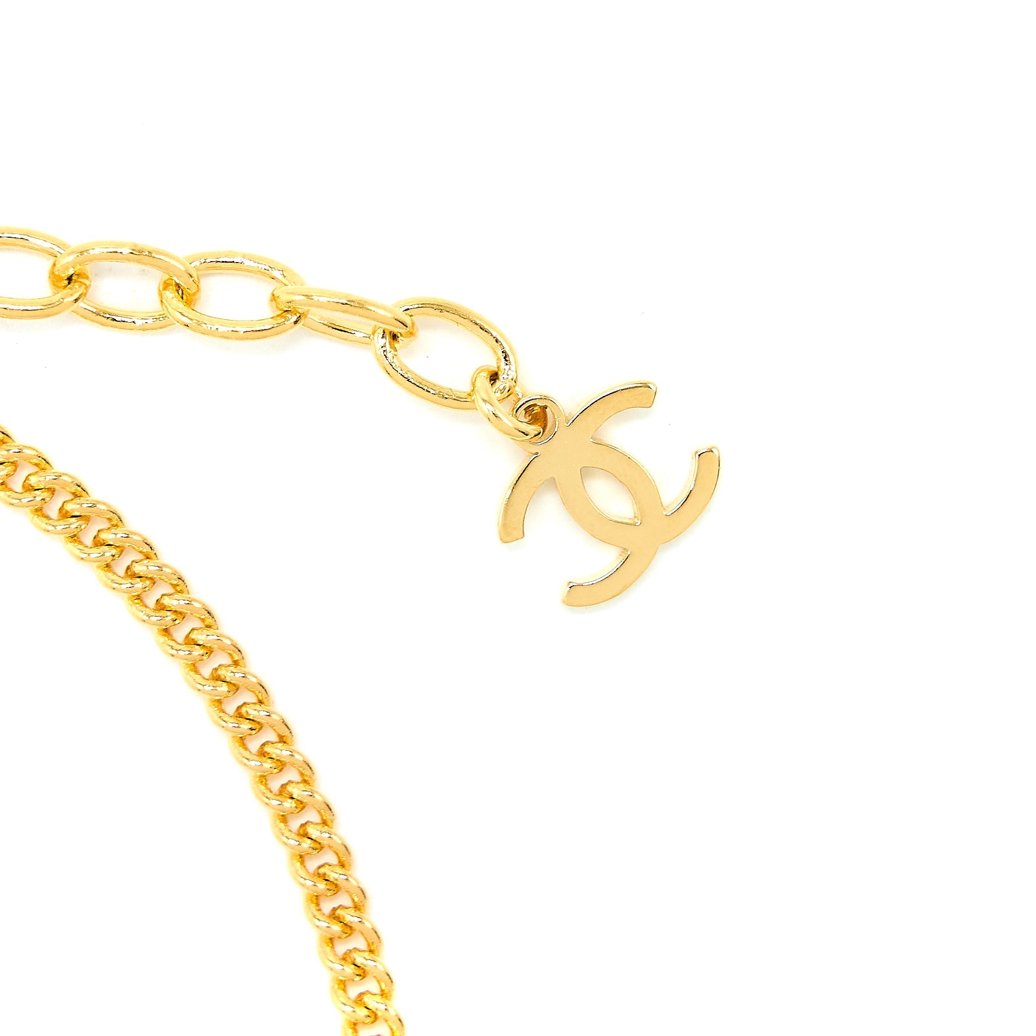 CHANEL FAUX PEARL / STRASS AFRICA MAP NECKLACE GOLD TONE