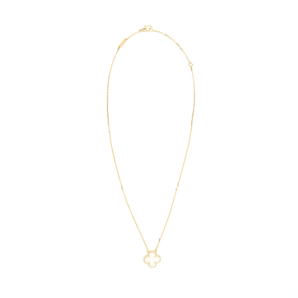 VAN CLEEF AND ARPELS VINTAGE ALHAMBRA PENDANT YELLOW GOLD WITH MOTHER OF PEARL
