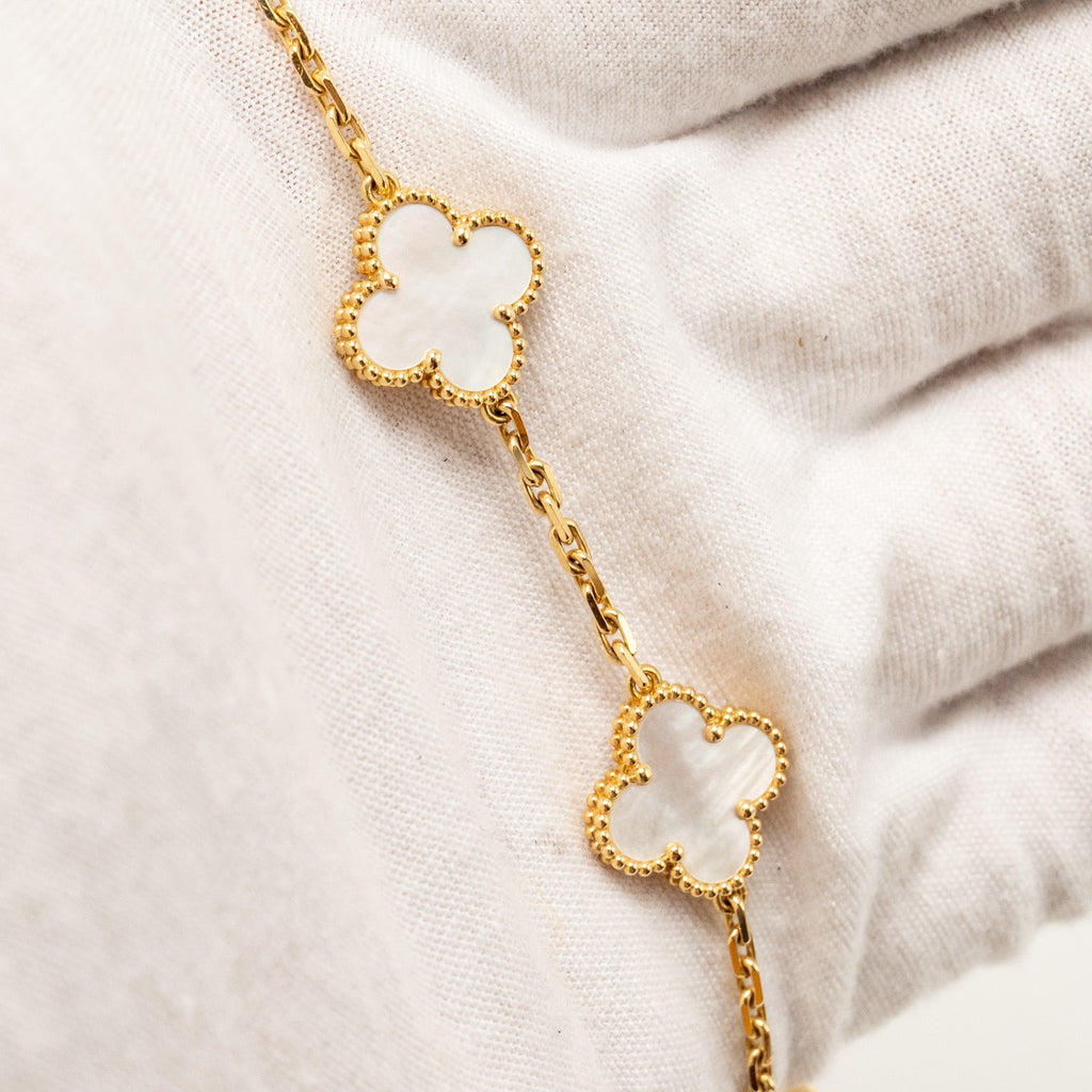 VAN CLEEF & ARPELS VINTAGE ALHAMBRA BRACELET 5 MOTIFS WHITE MOTHER OF PEARL, YELLOW GOLD