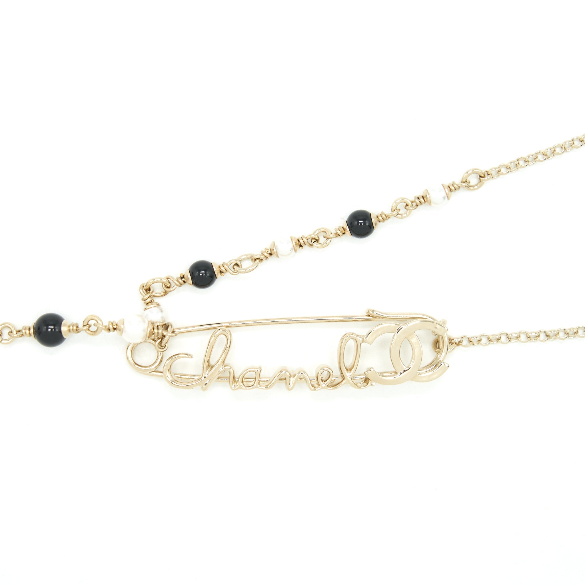 CHANEL 22P PIN WITH LETTER CHOKER/ NECKLACE