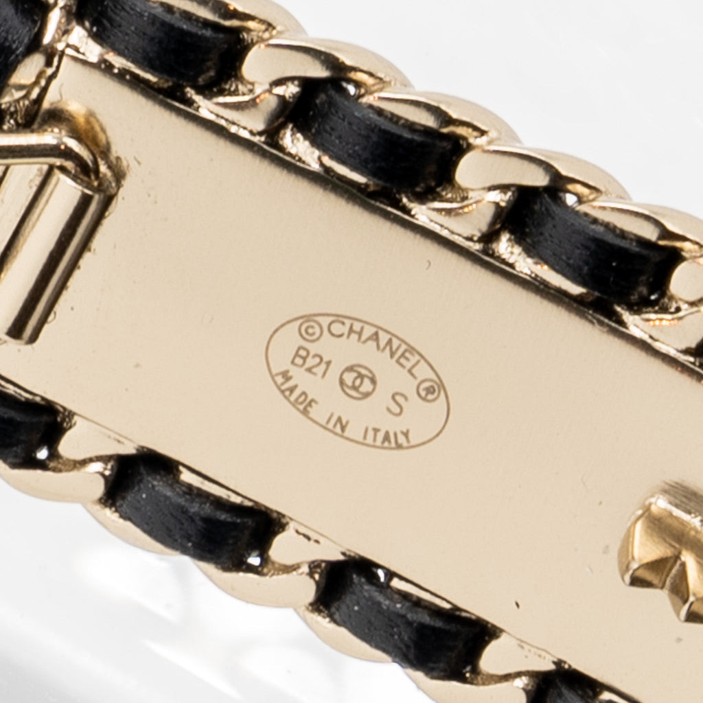 CHANEL QUILTED WITH CHAIN EDGE HAIR CLIP BLACK / GOLD TONE