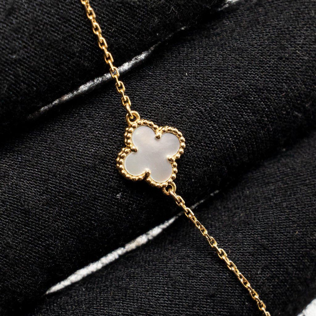 VAN CLEEF AND ARPELS SWEET ALHAMBRA BRACELET WHITE MOTHER OF PEARL / YELLOW GOLD