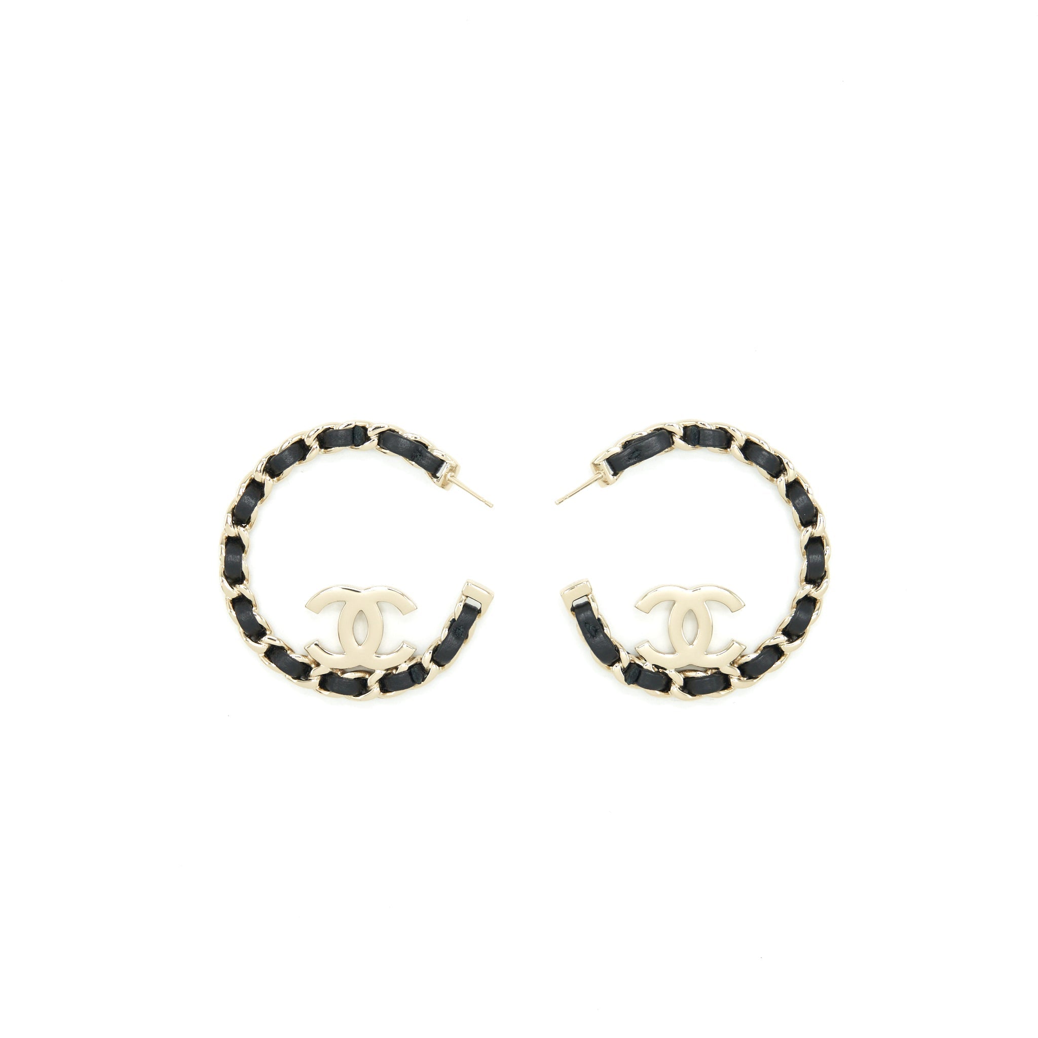 CHANEL 22P ROUND CC BLACK EARRINGS LGHW